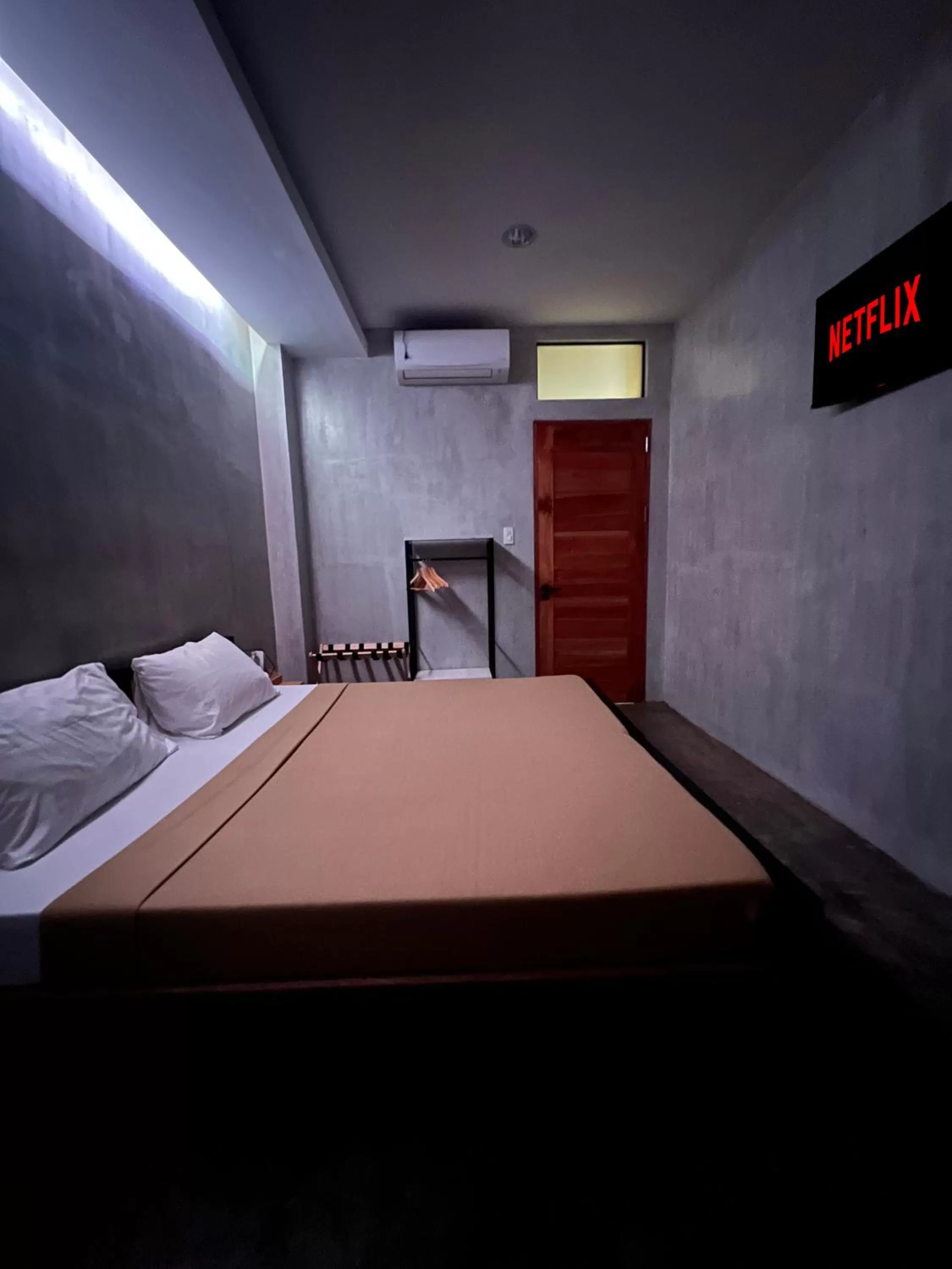 TV and multimedia, Bed in HappyNest Hostel Cebu