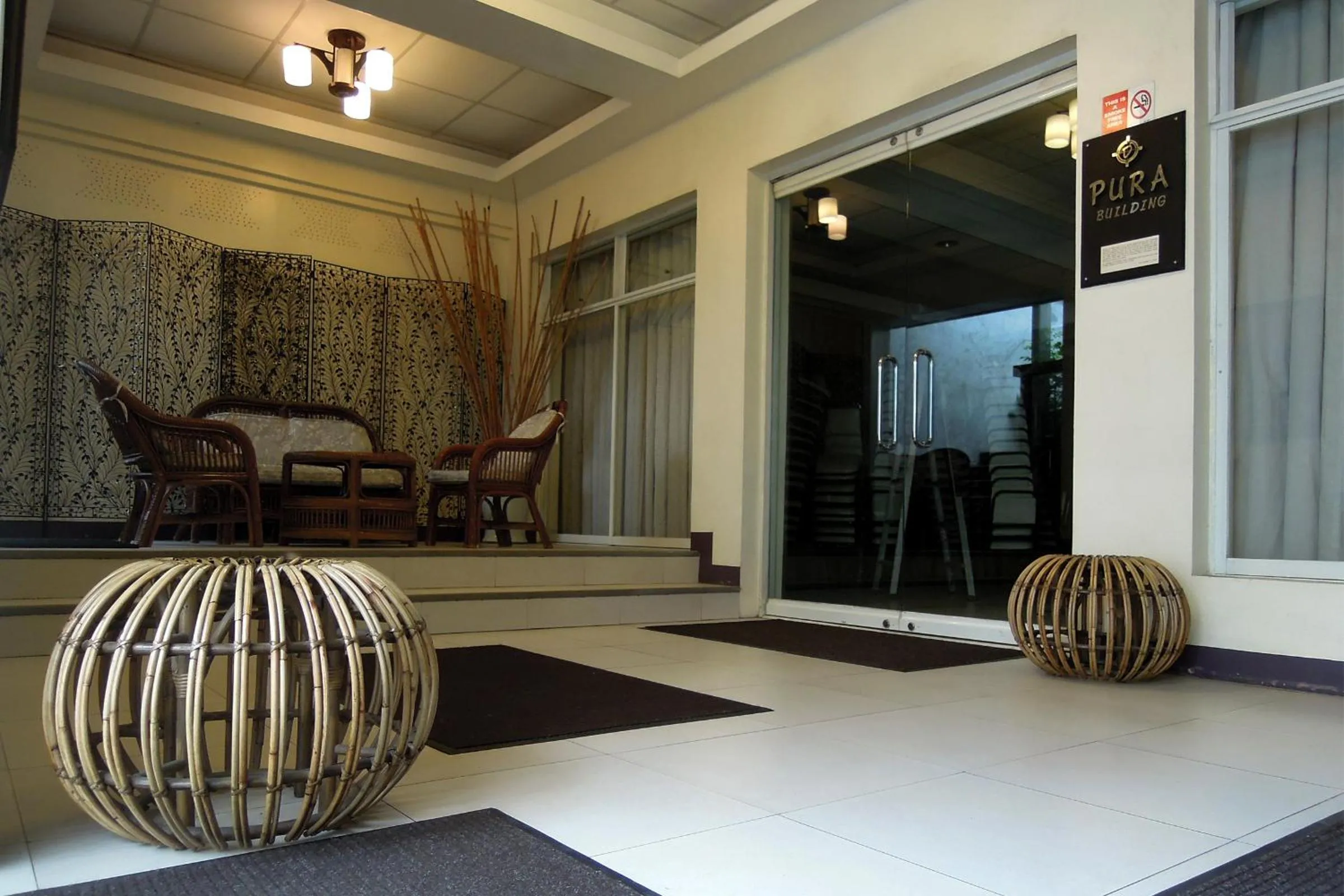 Facade/entrance in Casa Pura Inn and Suites