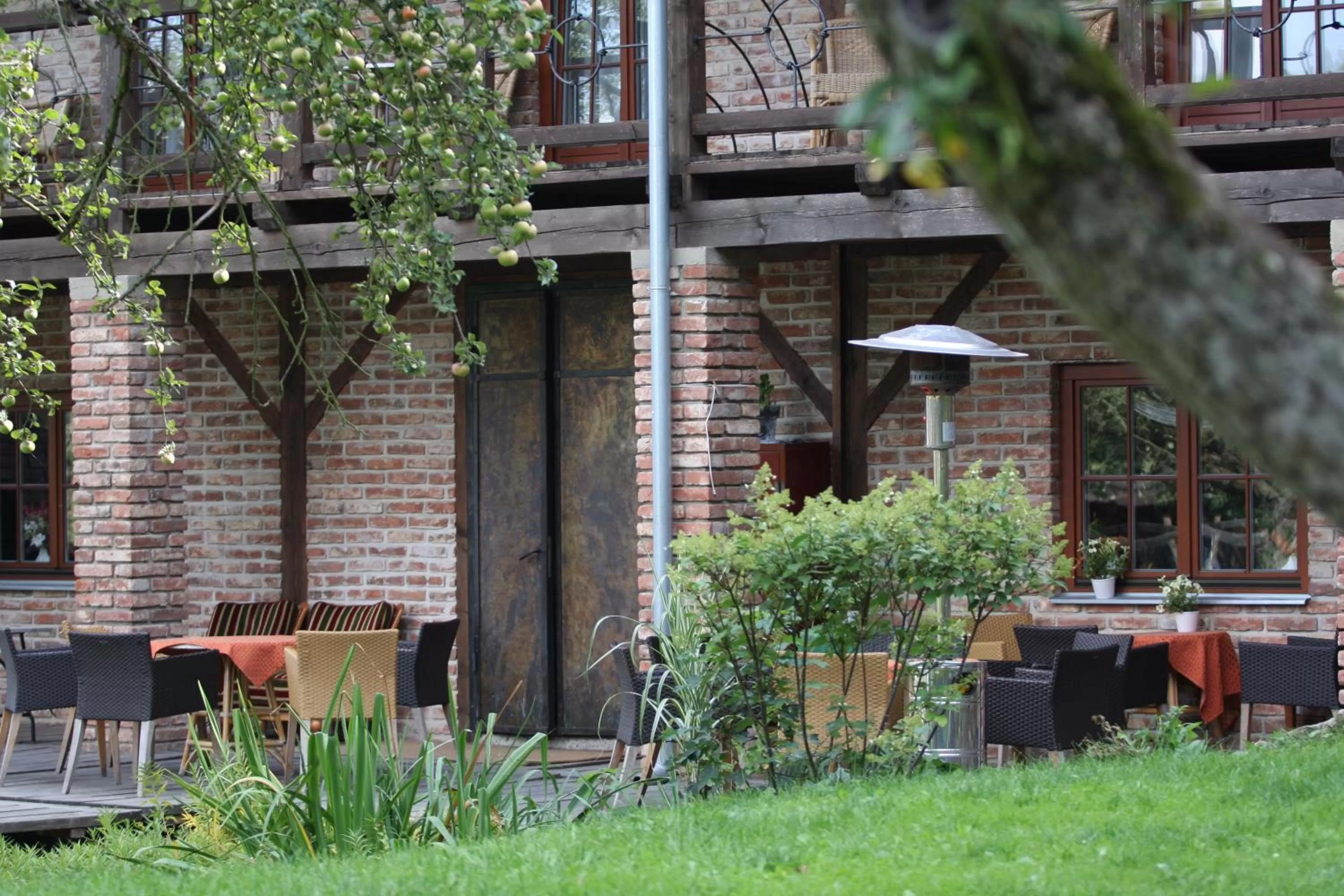 Restaurant/places to eat in Areal Botanika