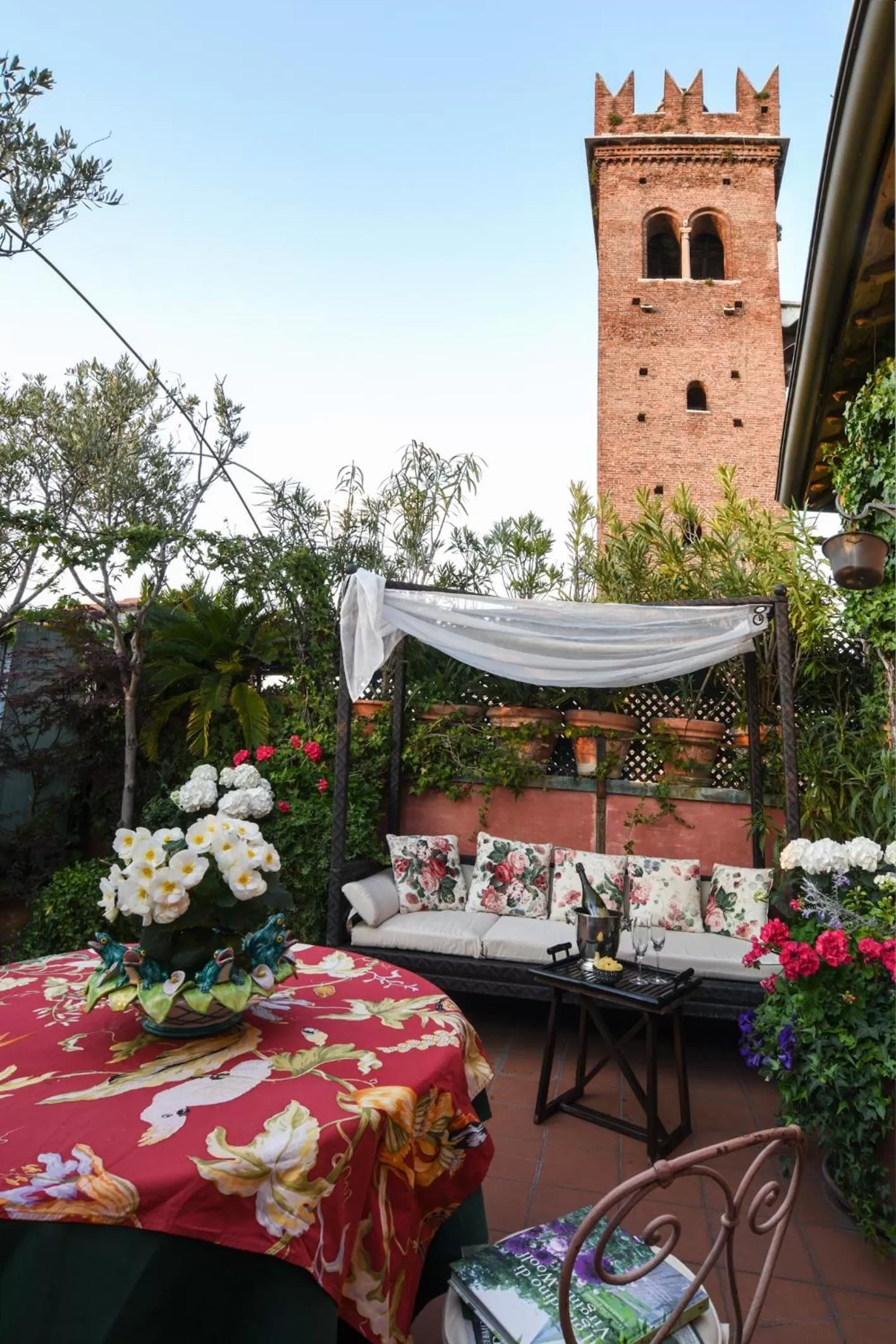 Balcony/Terrace in Hotel Gabbia D'Oro