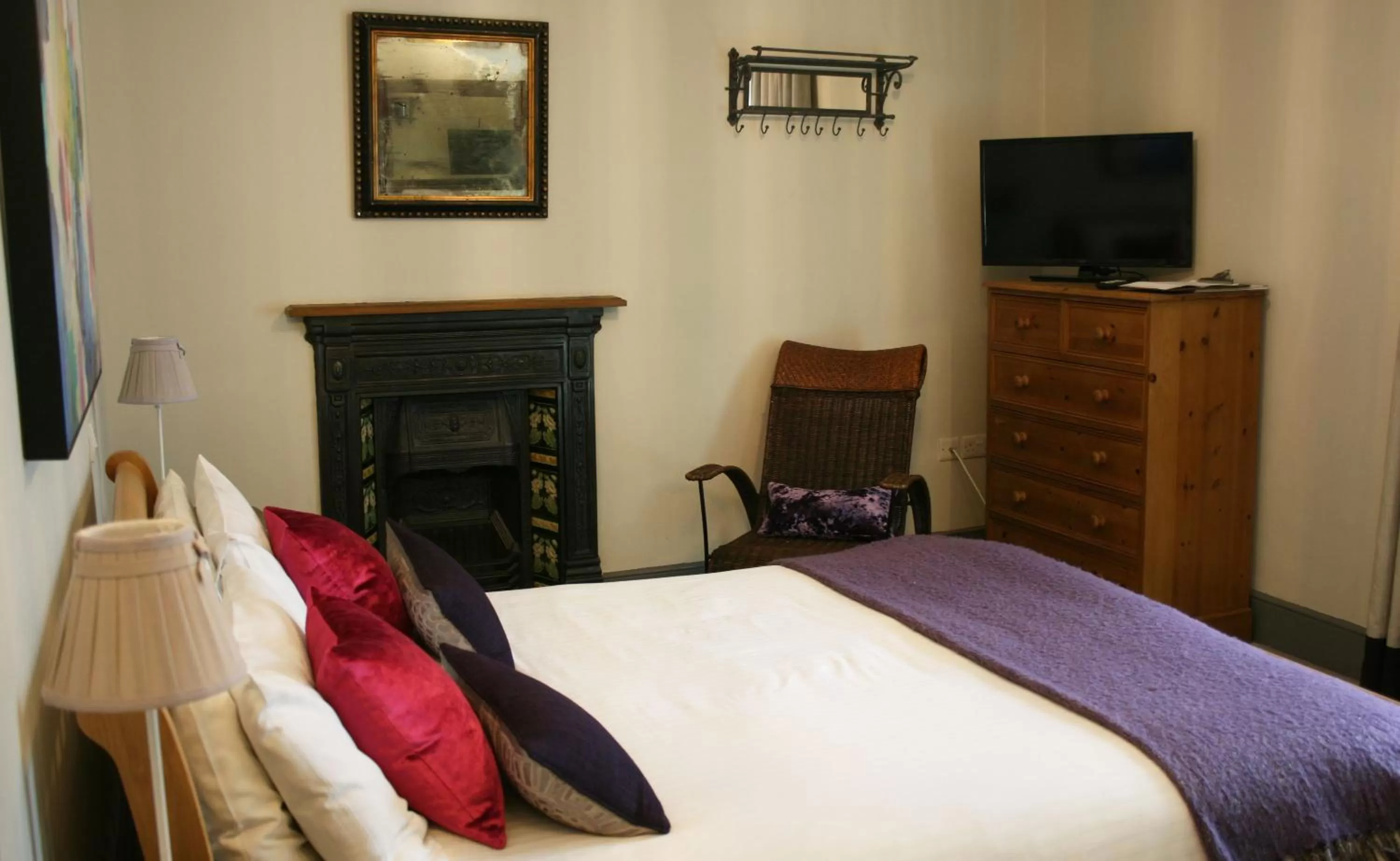 Bed in The Cross at Croscombe