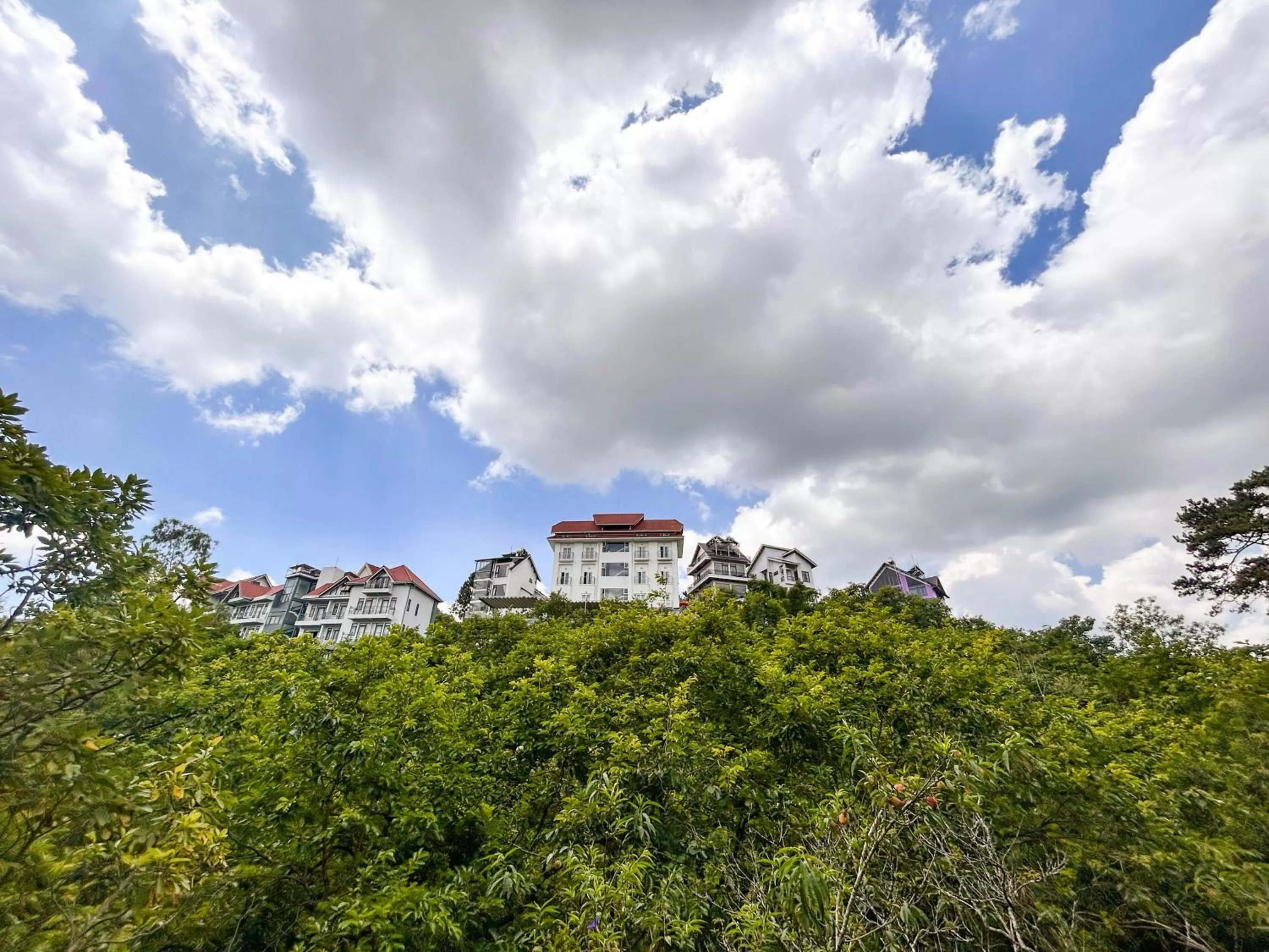 Property building in Hong Mon Villa