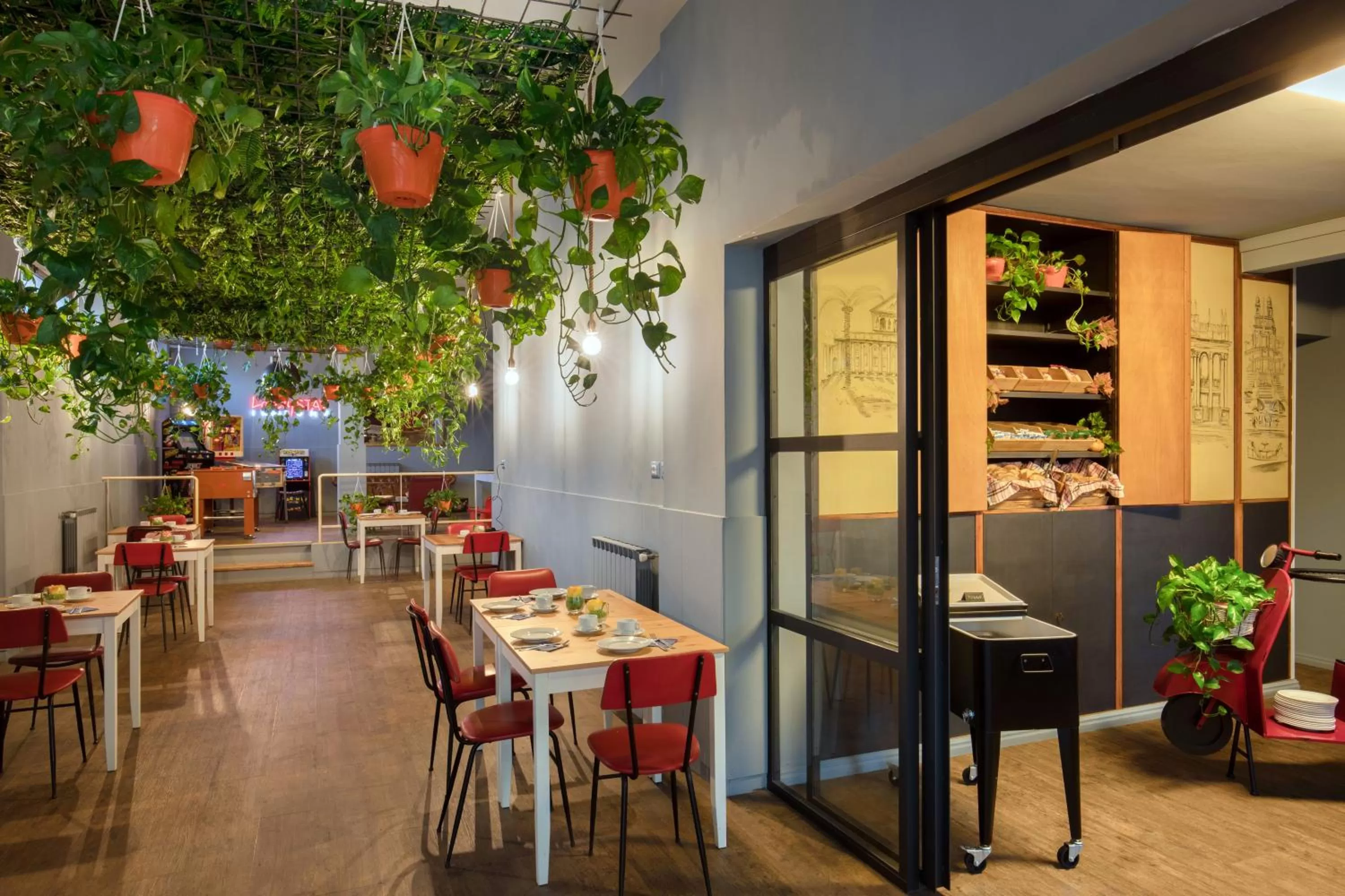 Restaurant/places to eat in Bloom Hotel Rome