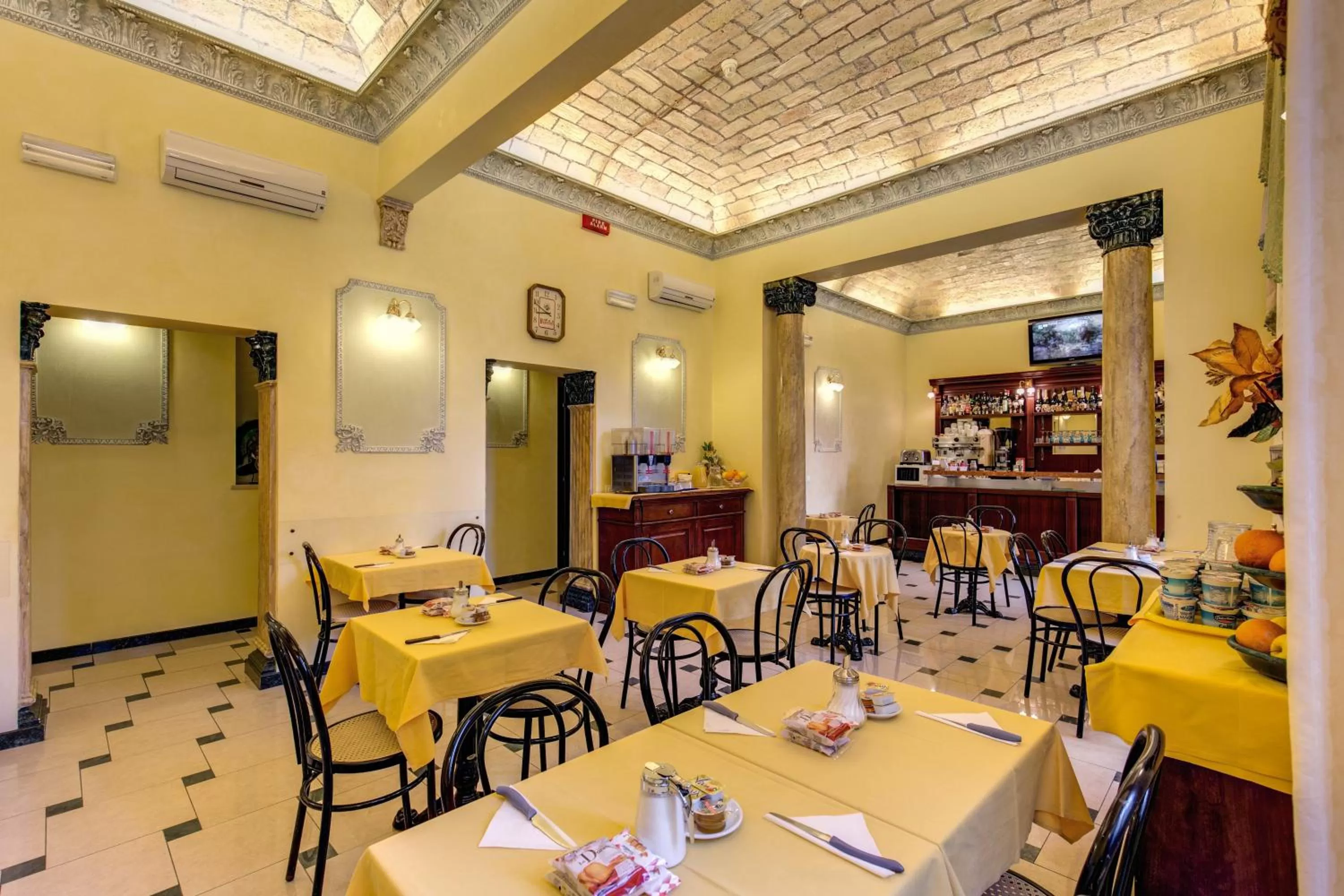 Breakfast in Cambridge Hotel