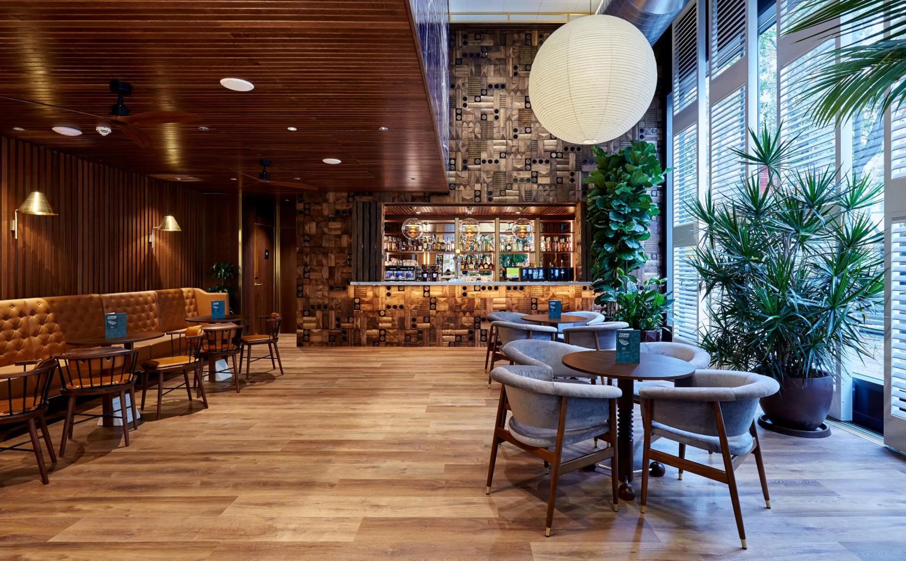 Spring in Radisson Blu 1882 Hotel, Barcelona Sagrada Familia