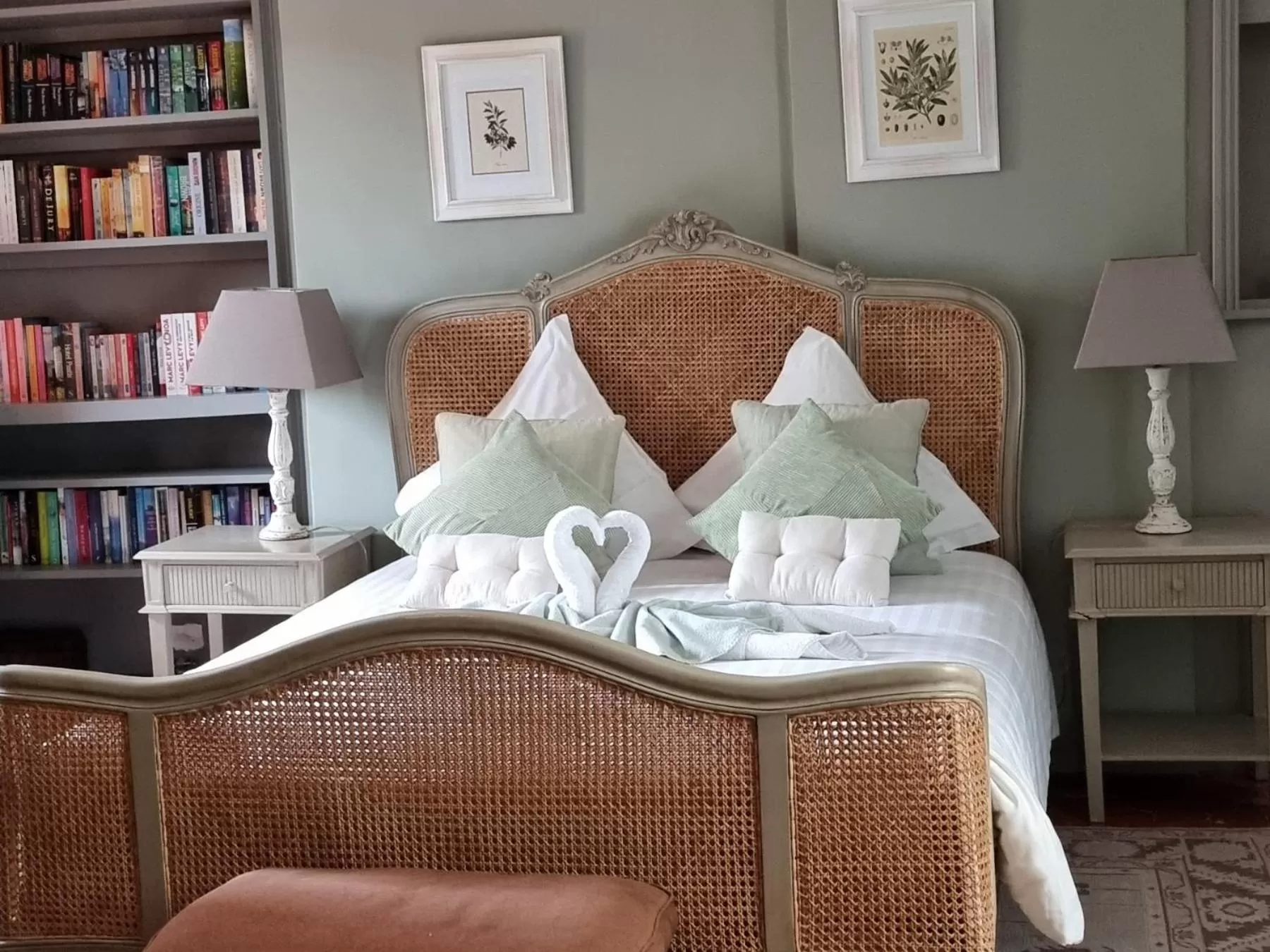 Bed in Le Belvédère - Chambres d'hôtes de charme et Restaurant