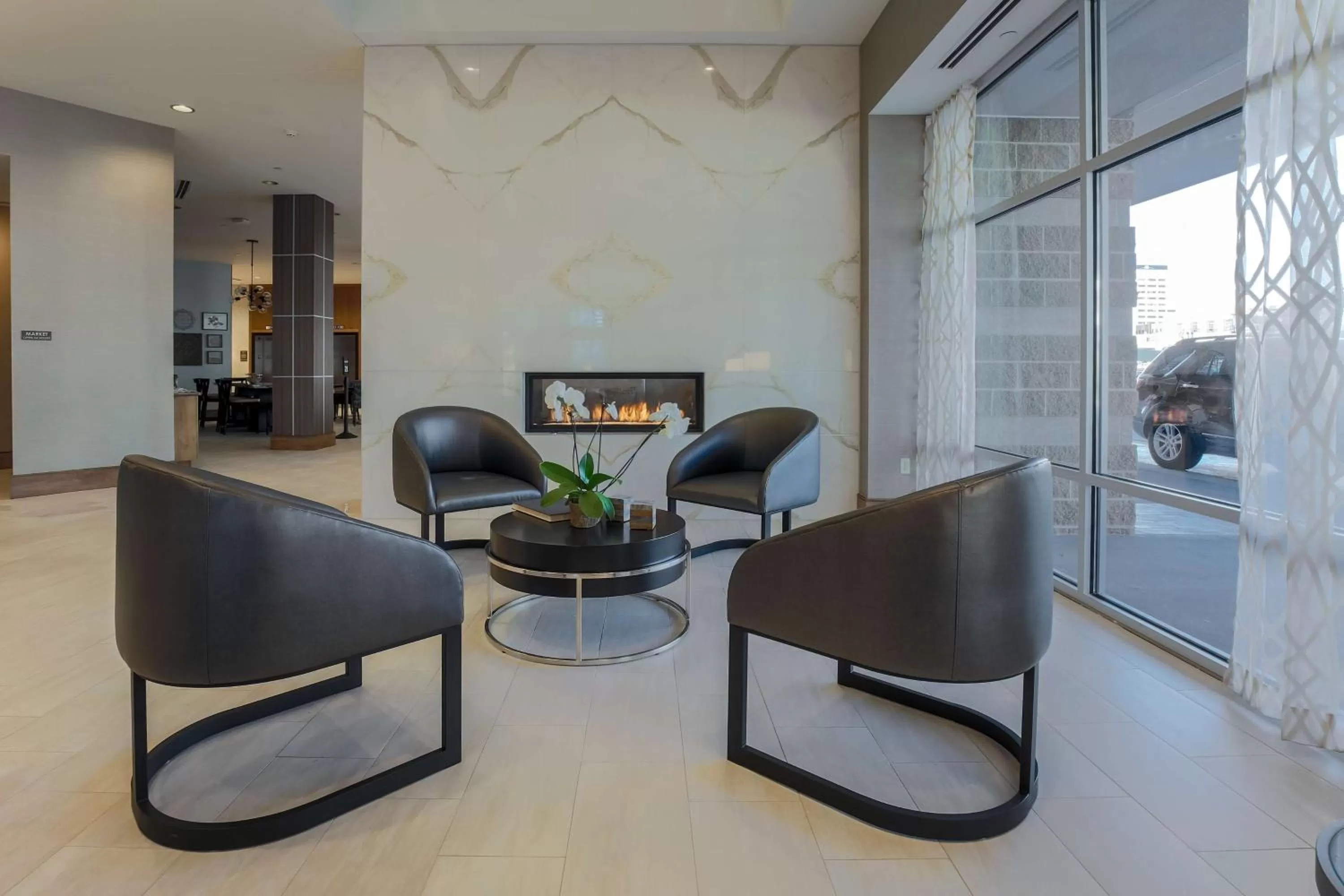 Lobby or reception in DoubleTree by Hilton Evansville