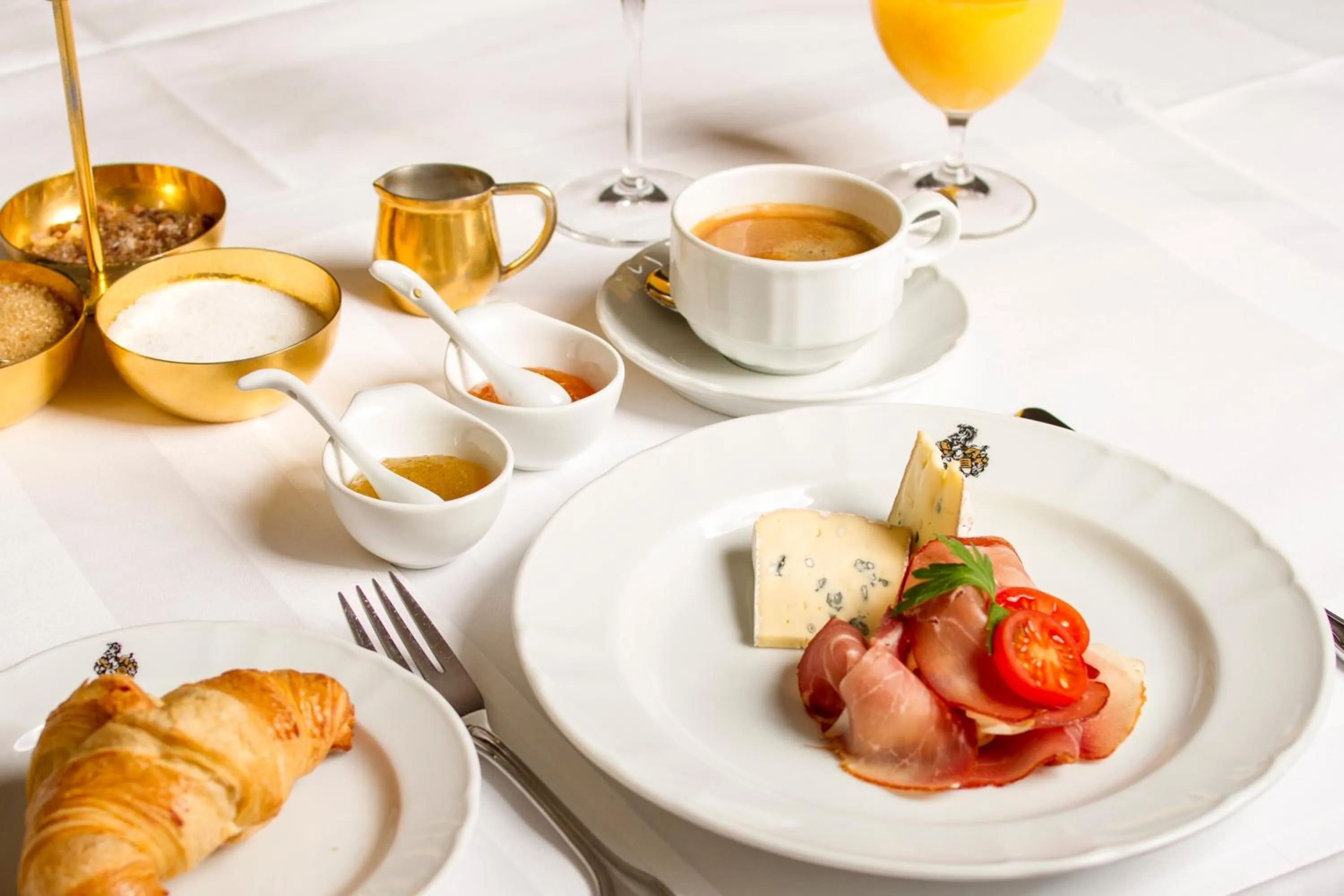 Buffet breakfast in Zur Weinsteige