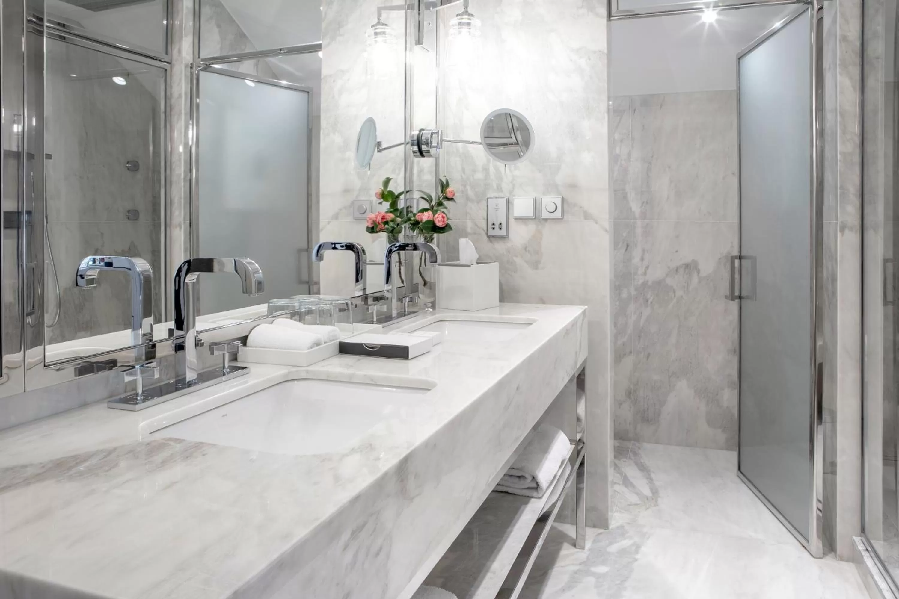 Bathroom in InterContinental Porto - Palacio das Cardosas by IHG