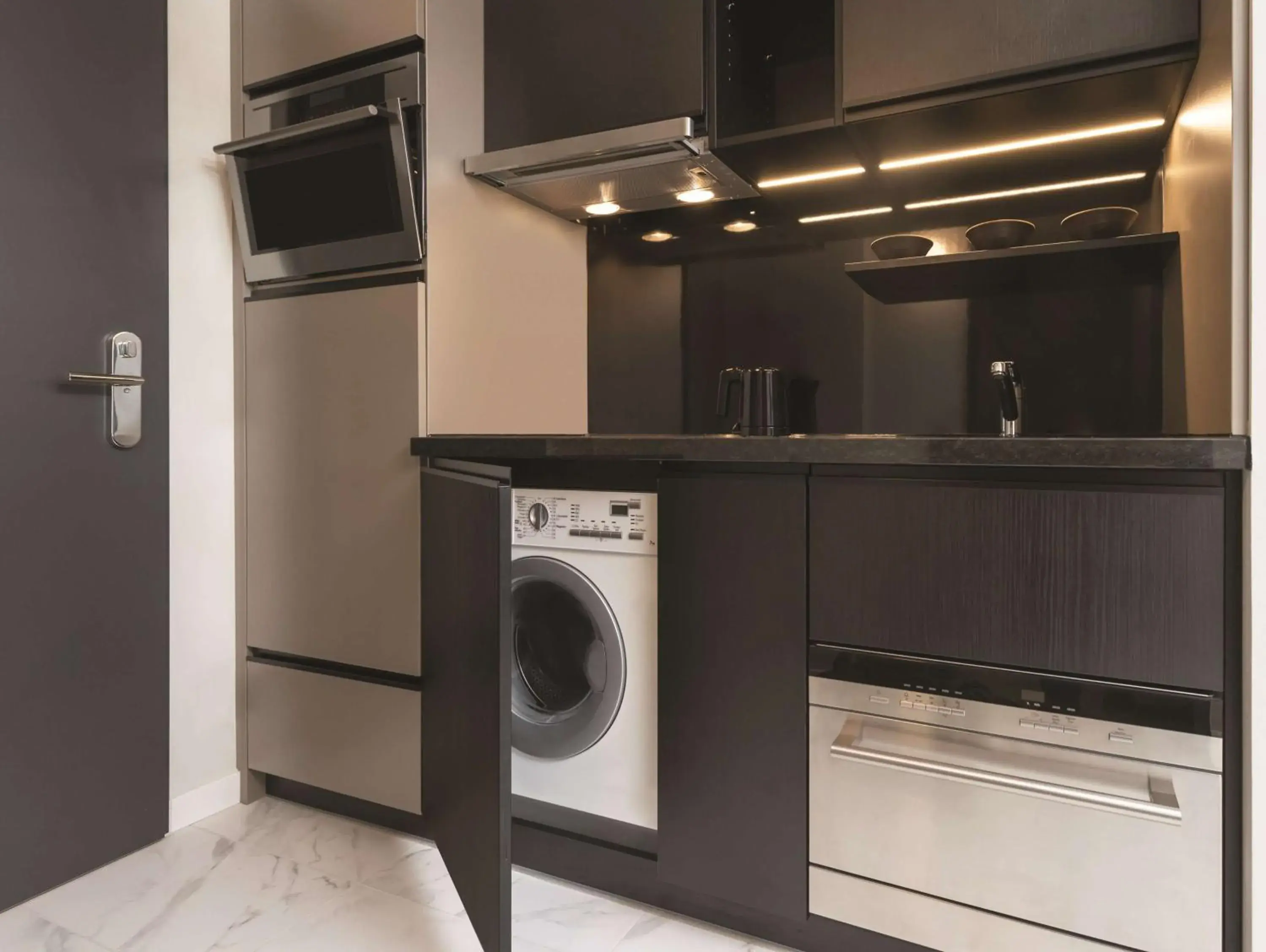 One Bedroom Premier Apartment with Balcony in Adina Apartment Hotel Frankfurt Westend One Bedroom Premier Apartment with Balcony in Adina Apartment Hotel Frankfurt Westend