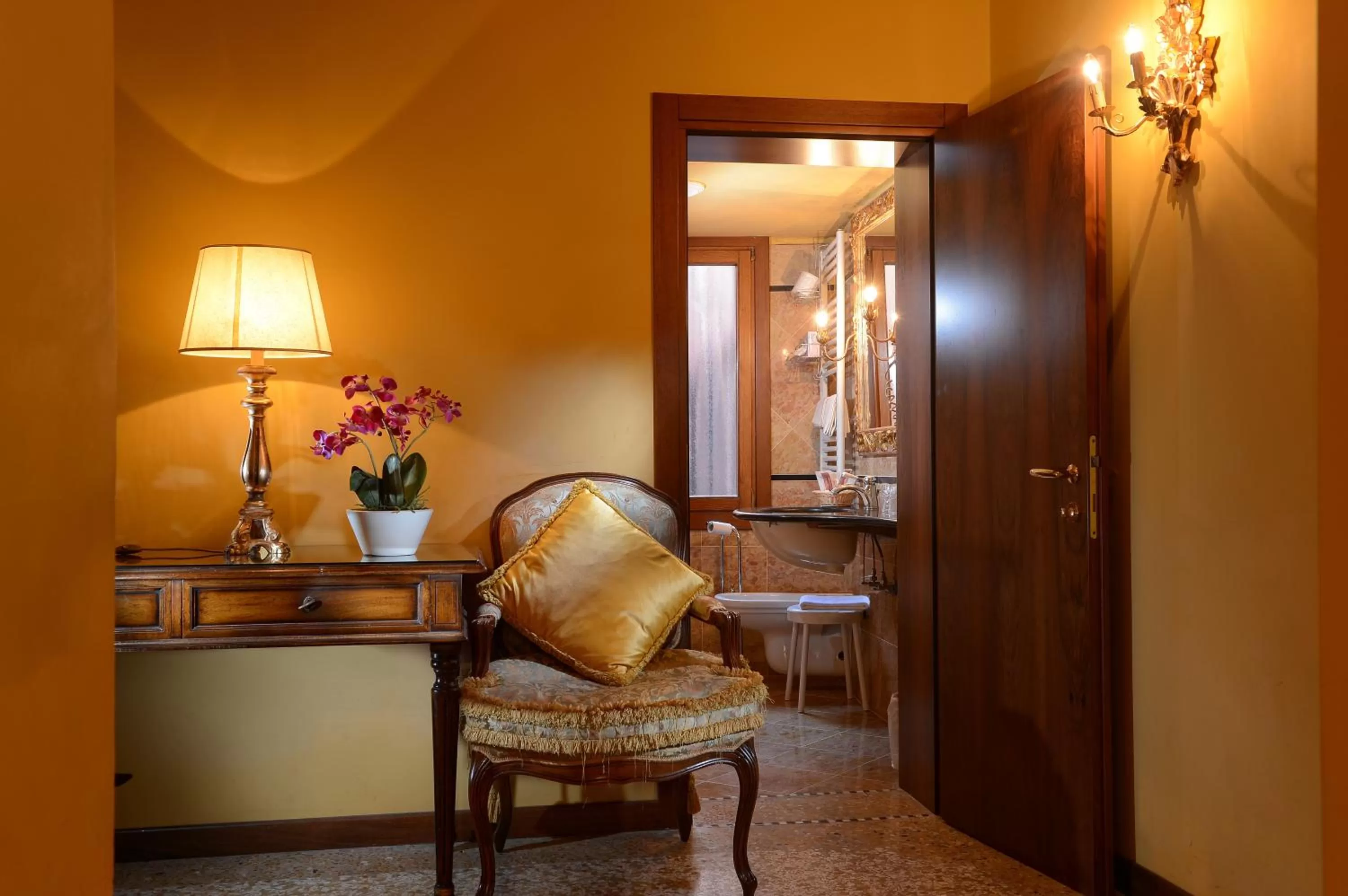 Seating area in Antico Panada