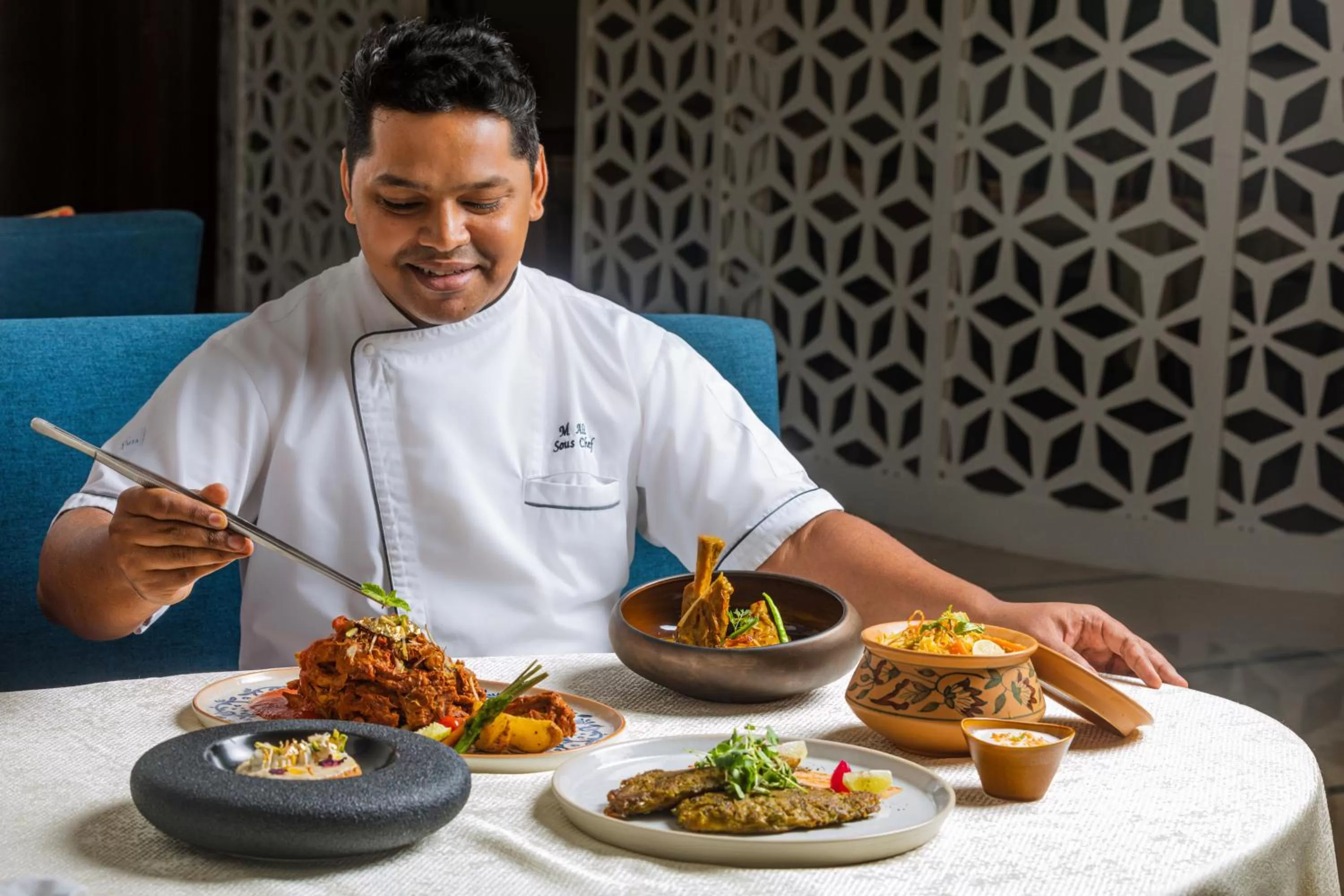 Restaurant/places to eat in Courtyard by Marriott Navi Mumbai