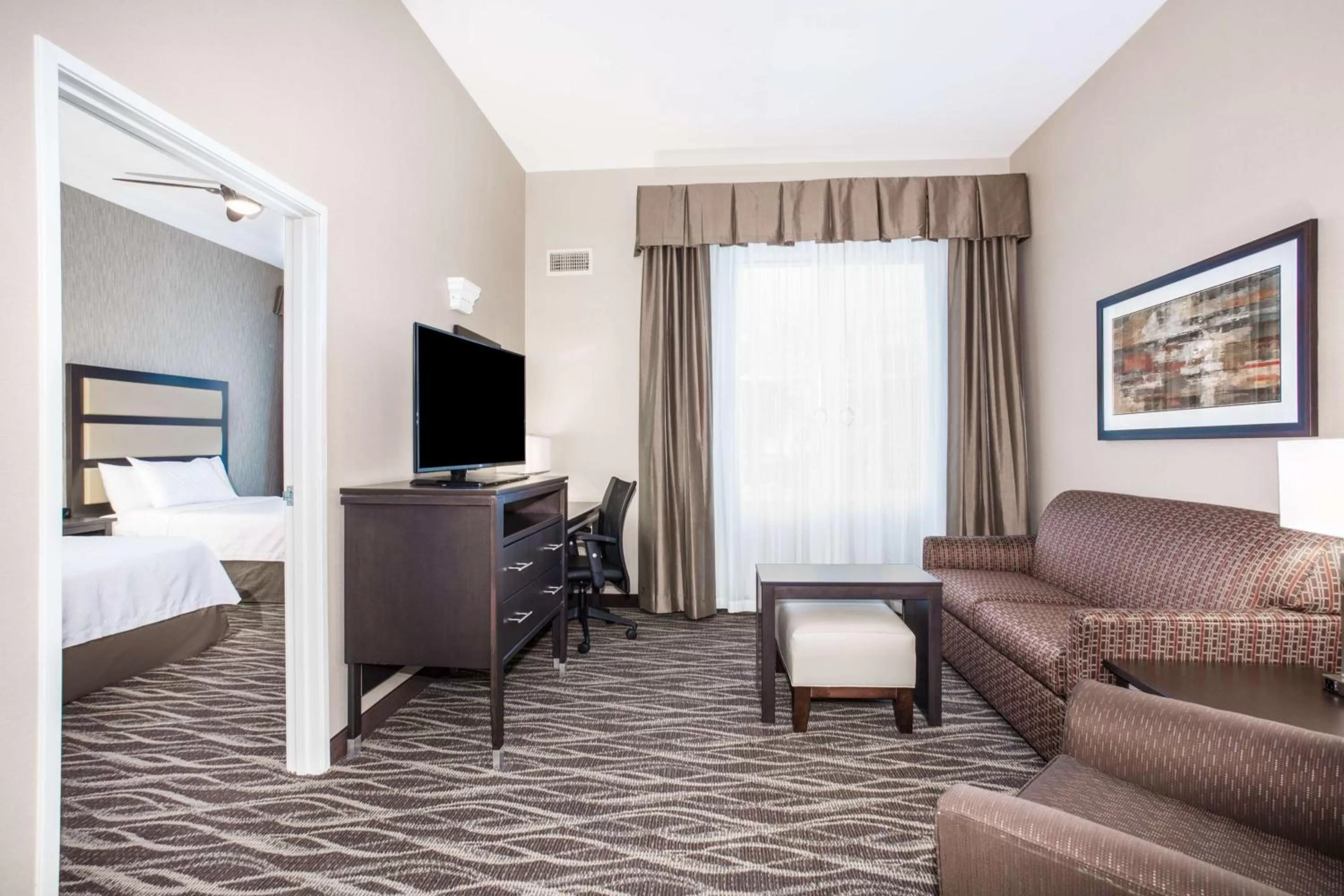 Living room, Bed in Homewood Suites by Hilton South Las Vegas