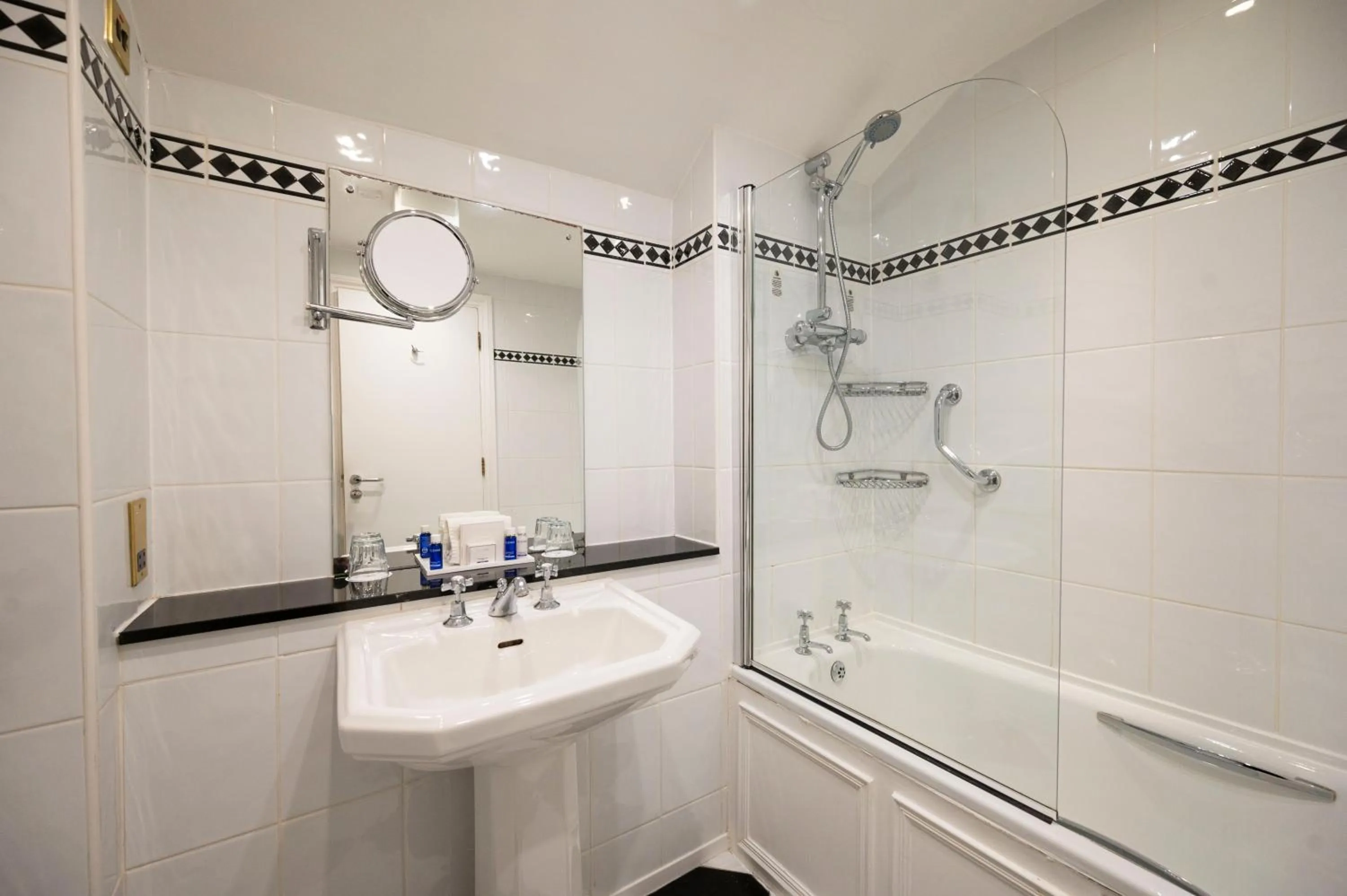 Shower in St George's Hotel - Llandudno