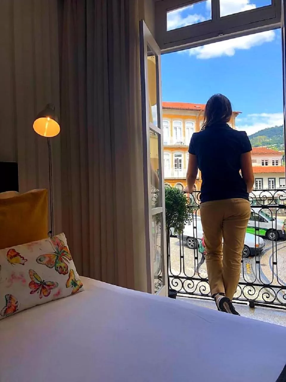 Balcony/Terrace, Bed in Bellu Suites