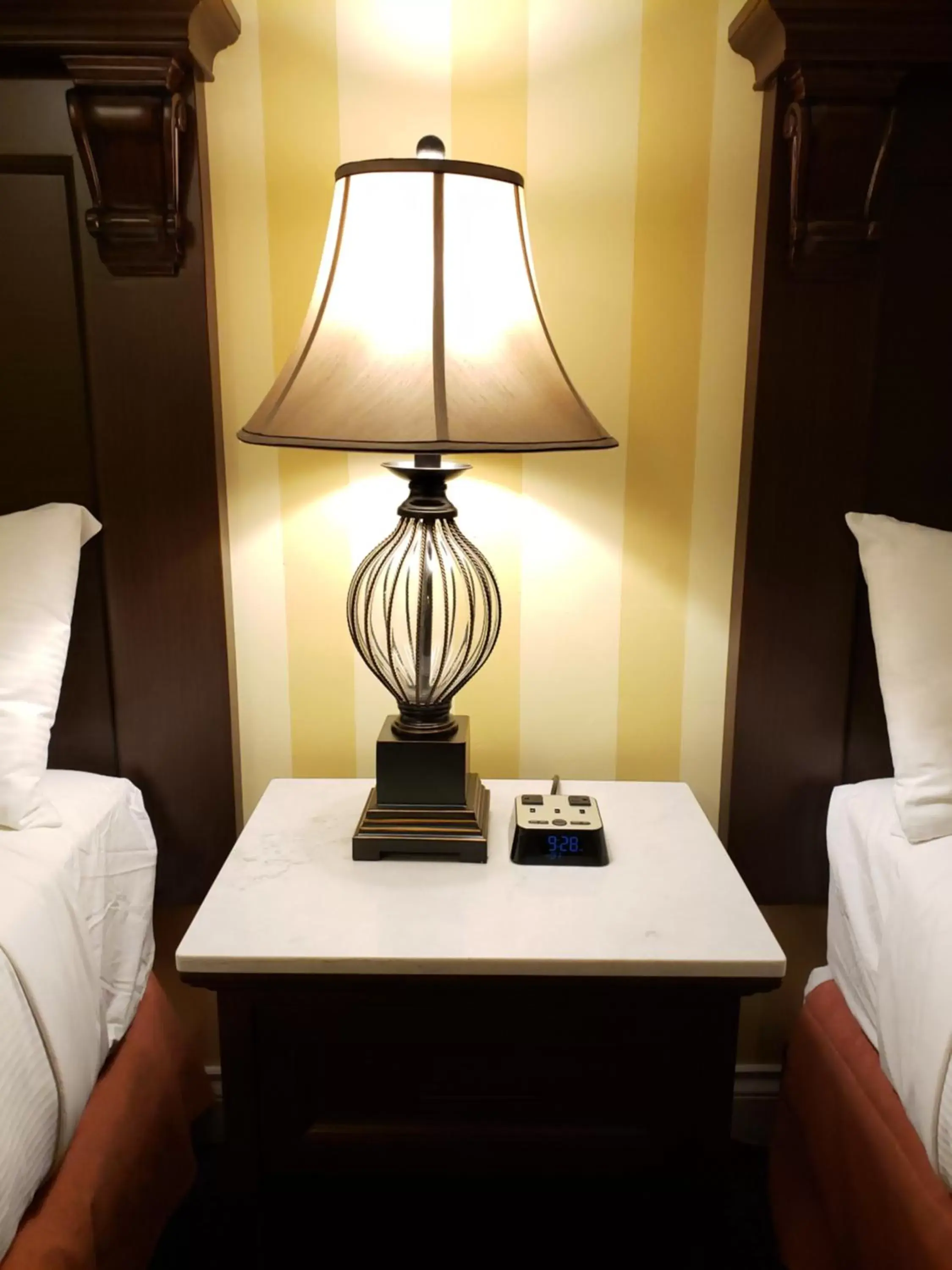 Double Room with Two Double Beds in Arbutus Inn Double Room with Two Double Beds in Arbutus Inn