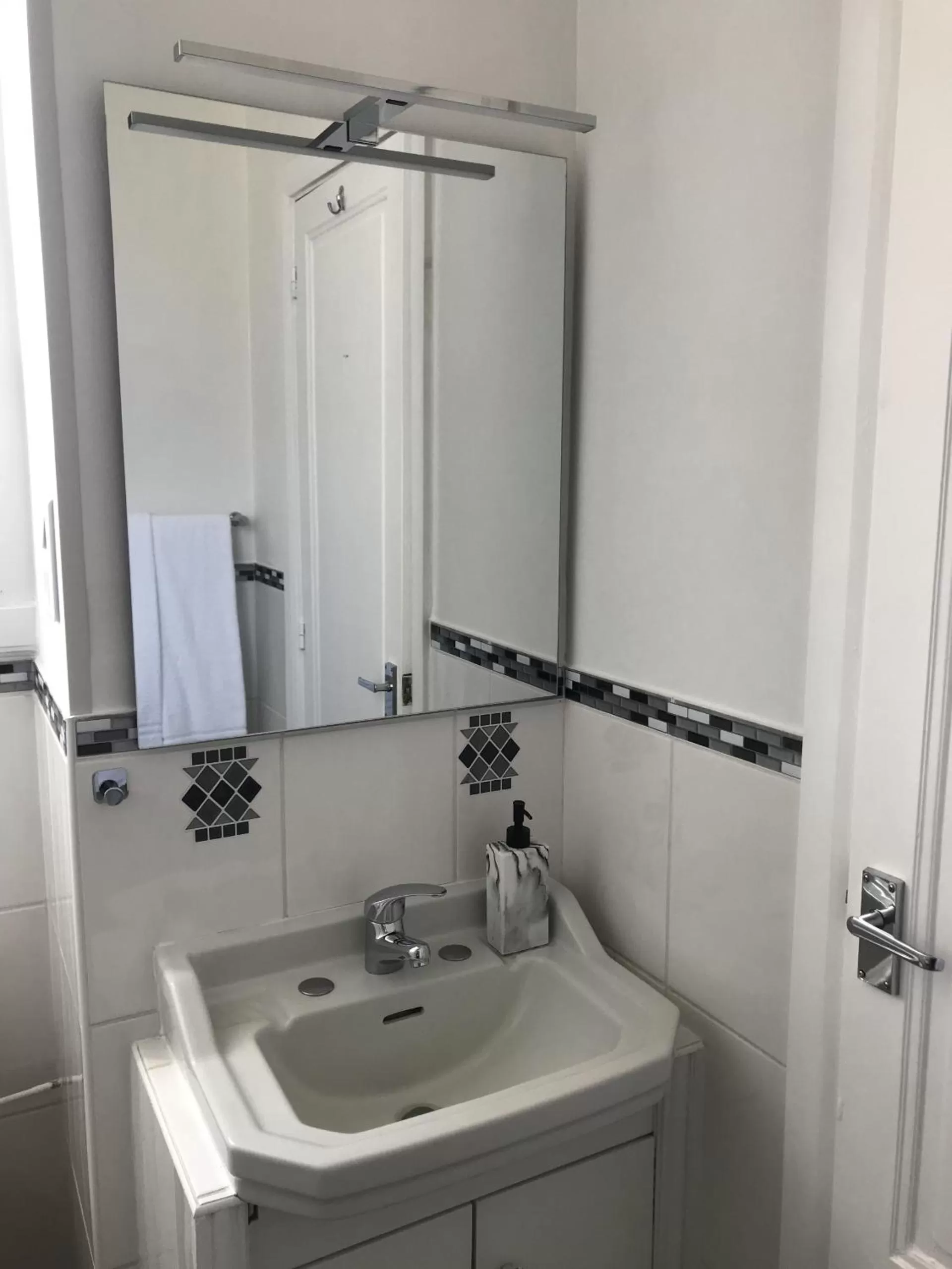 Bedroom in La Maison de Louisette