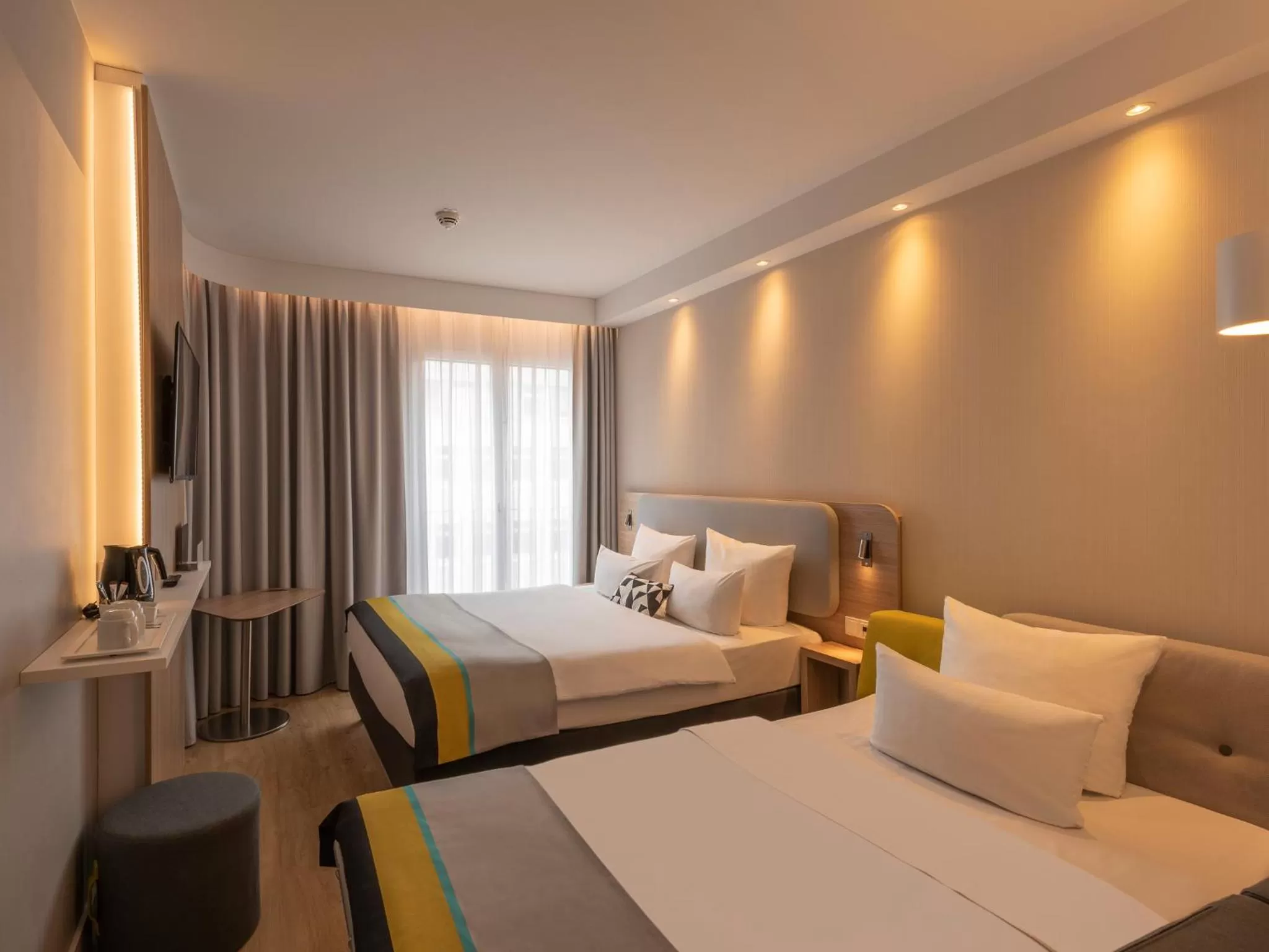 Bed in Holiday Inn Express Munich - City East by IHG