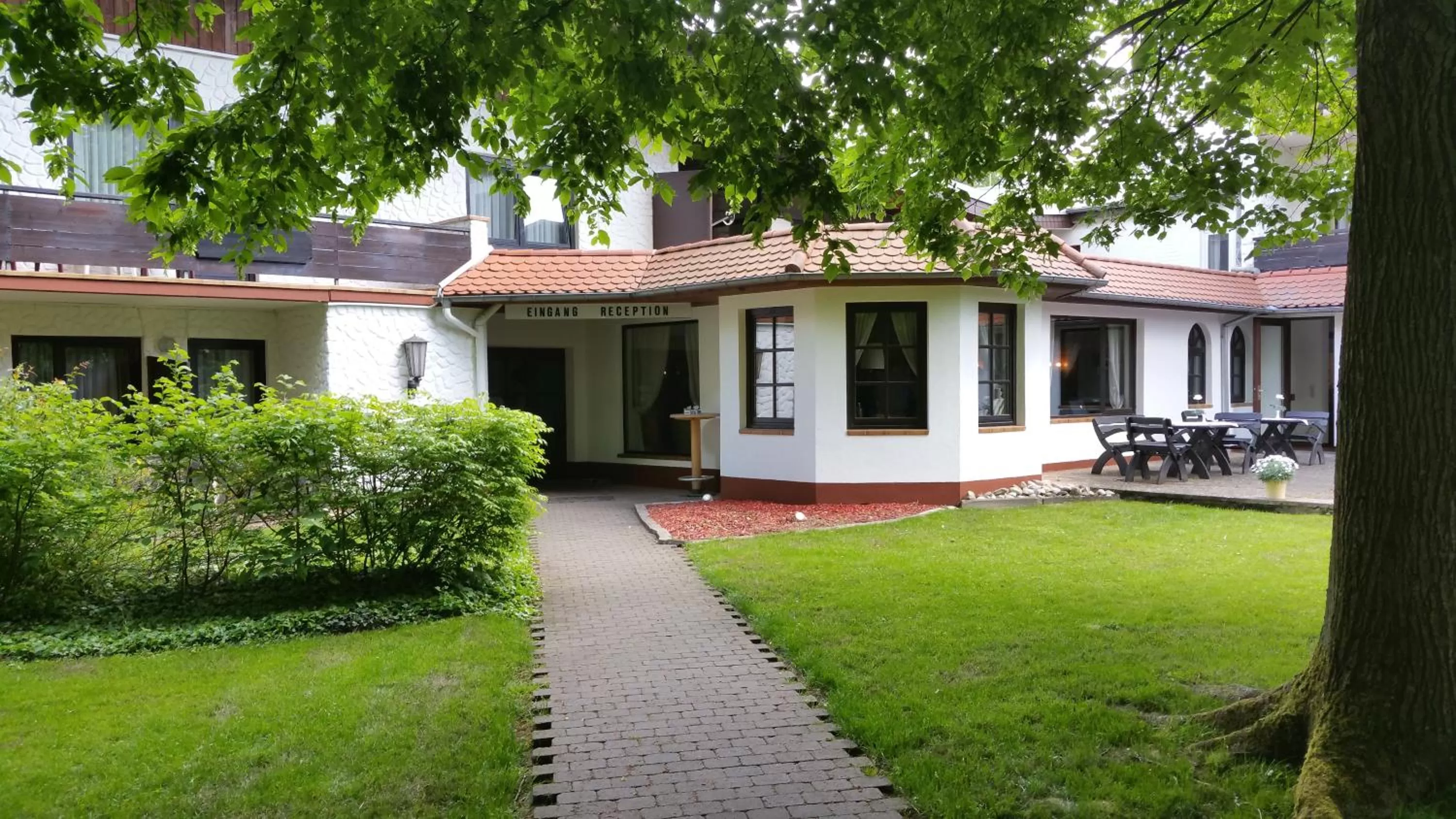 Facade/entrance in Hotel Büchner Garni