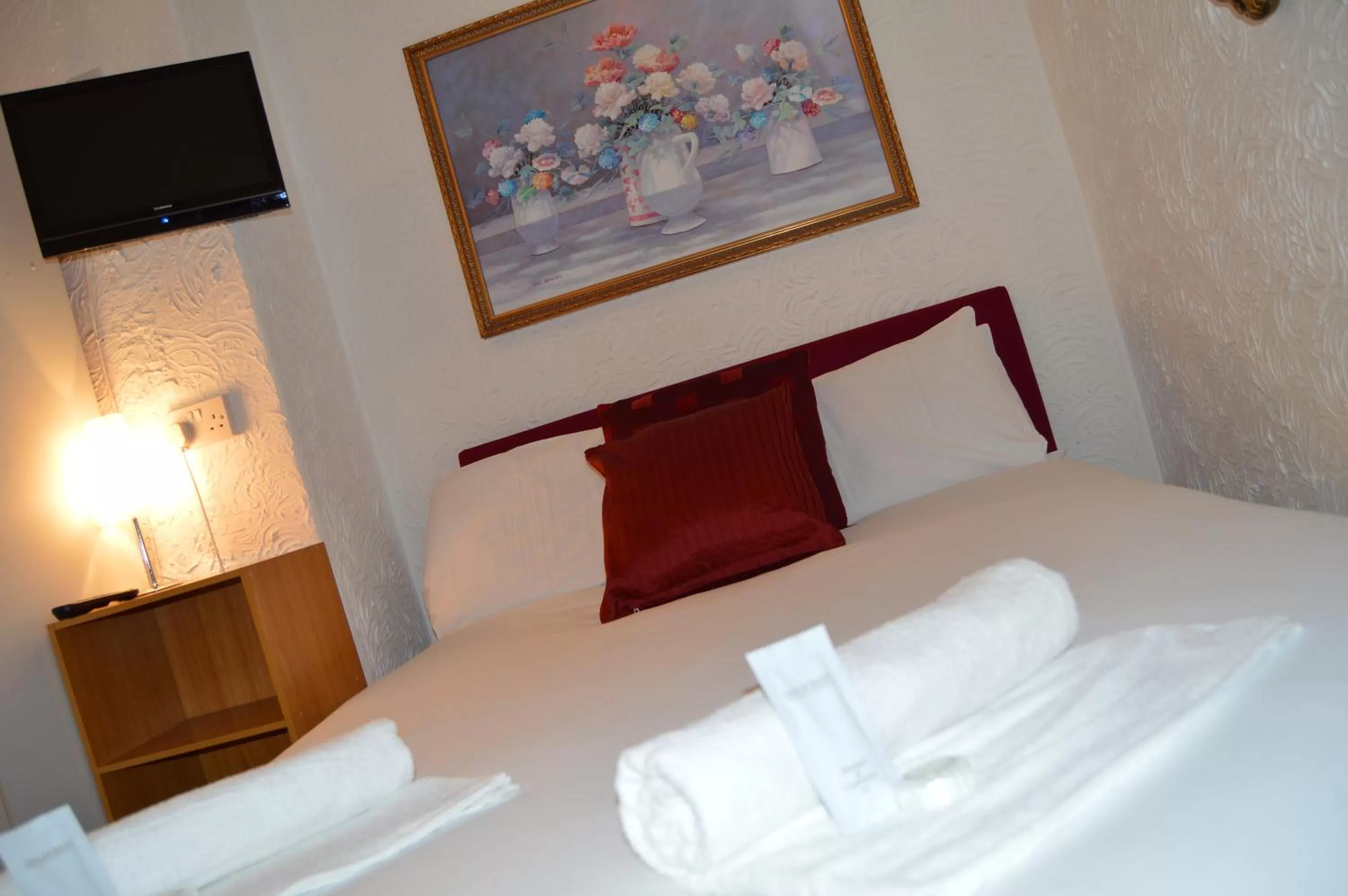 Bed in Wilsons Hotel - Blackpool Tower View