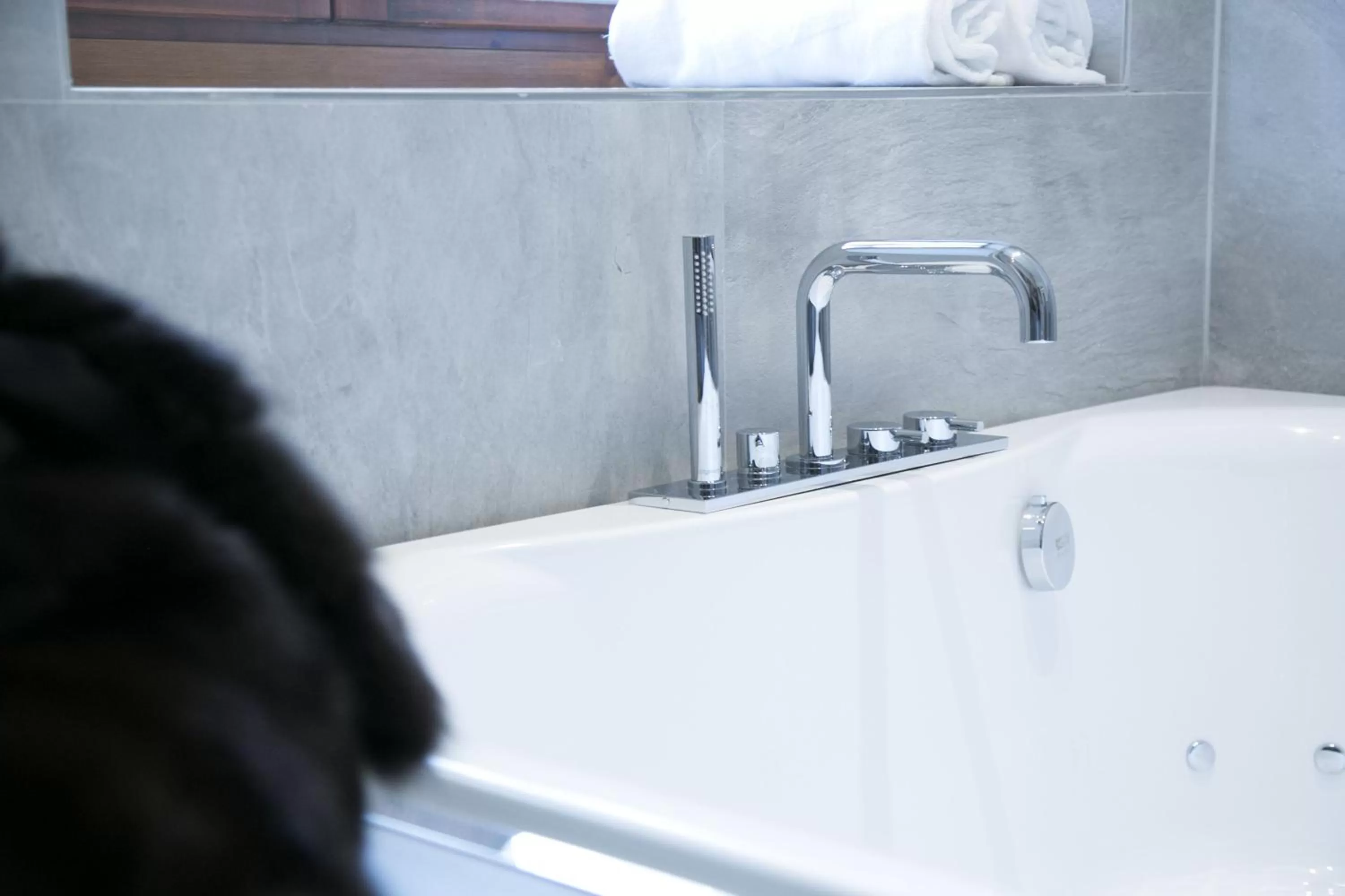 Hot Tub in Ambra Cortina Luxury&Fashion Hotel