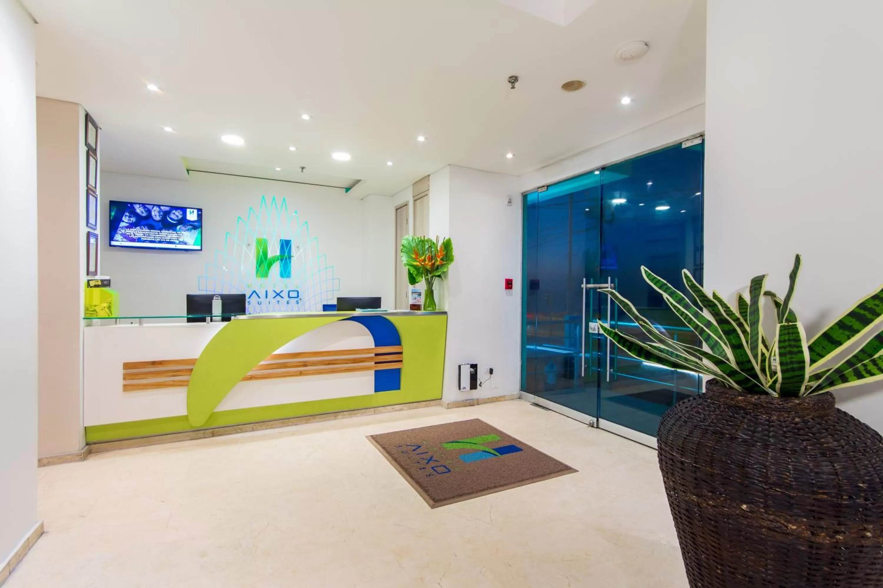 Lobby or reception in Hotel Aixo Suites By GEH Suites
