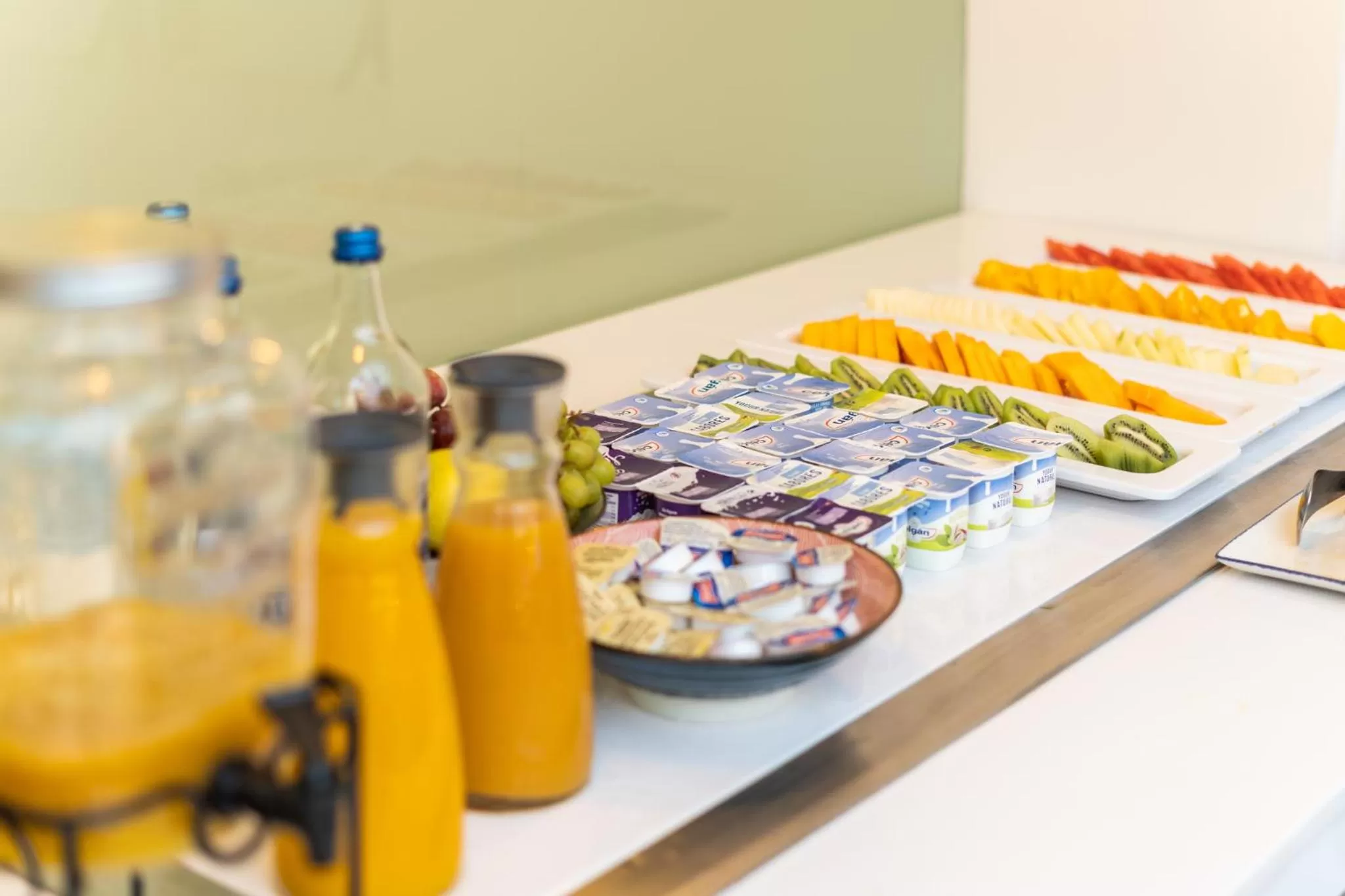 Buffet breakfast in Hotel LIVVO Fataga