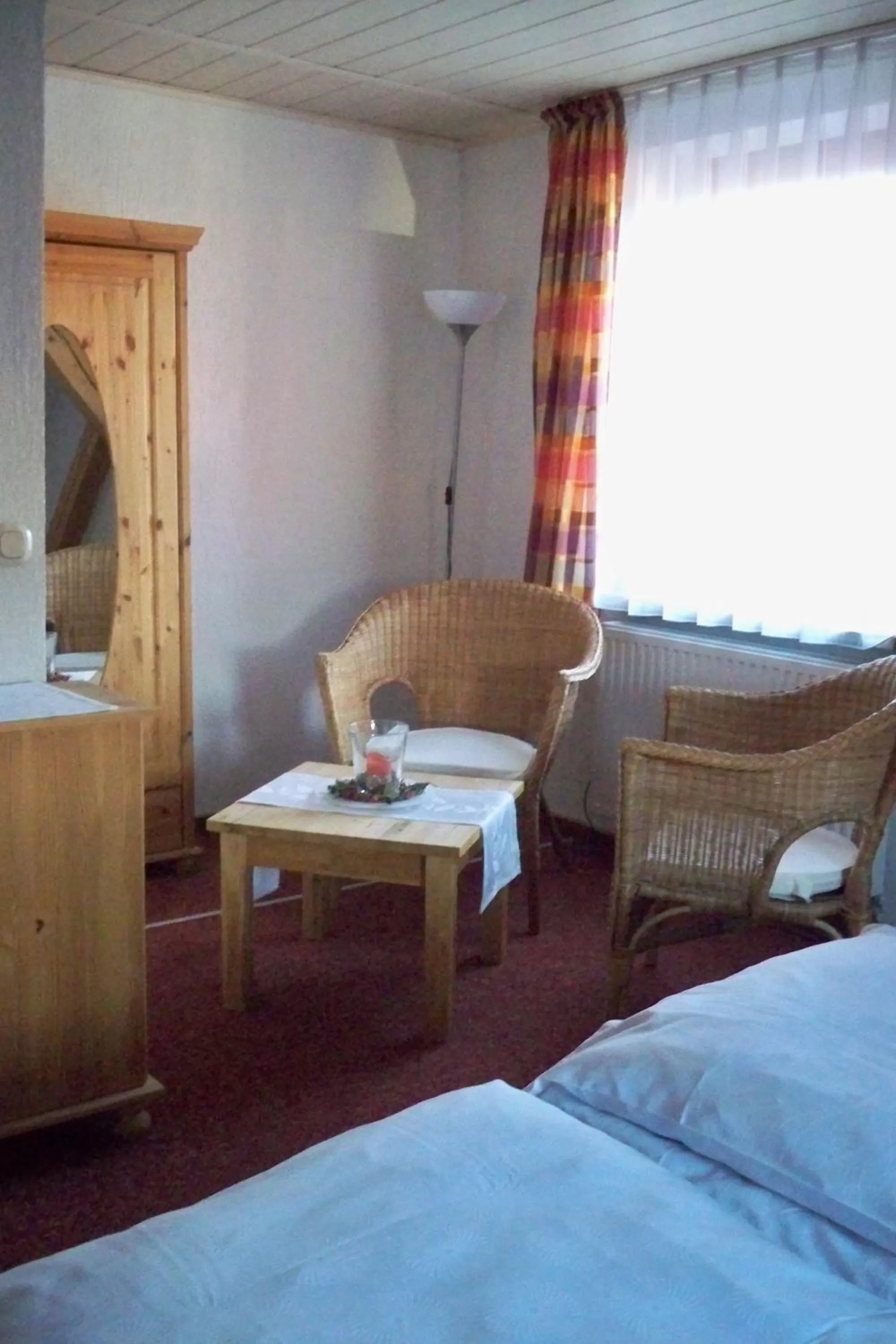 Photo of the whole room, Bed in Gasthof zum Döhlerwald