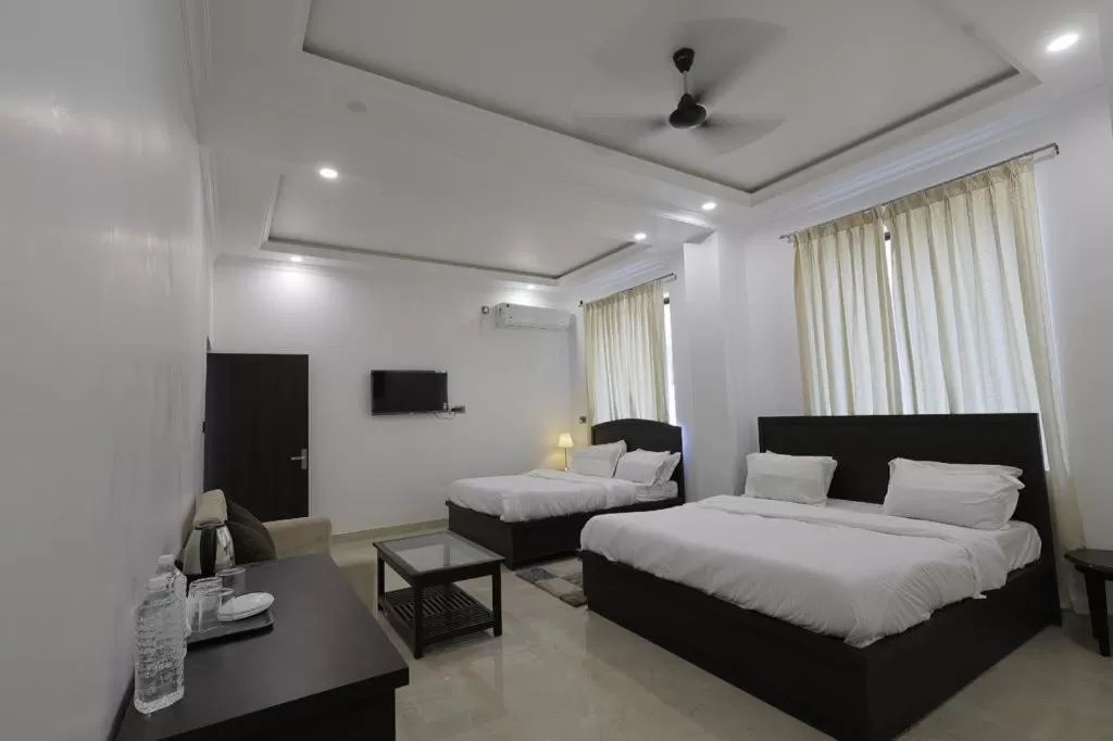 Bed in The White Lotus