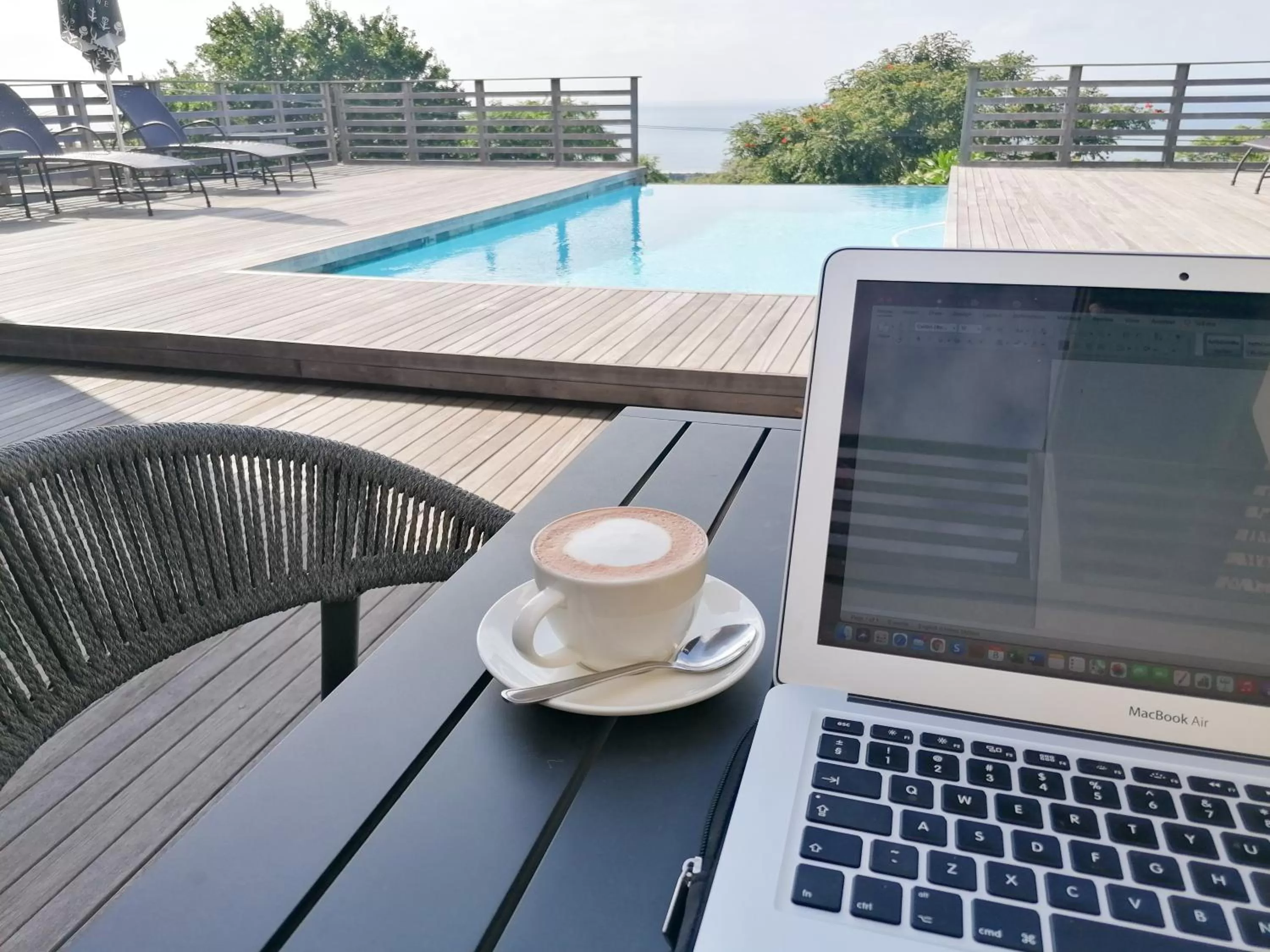 Balcony/Terrace in Endless Horizons Boutique Hotel