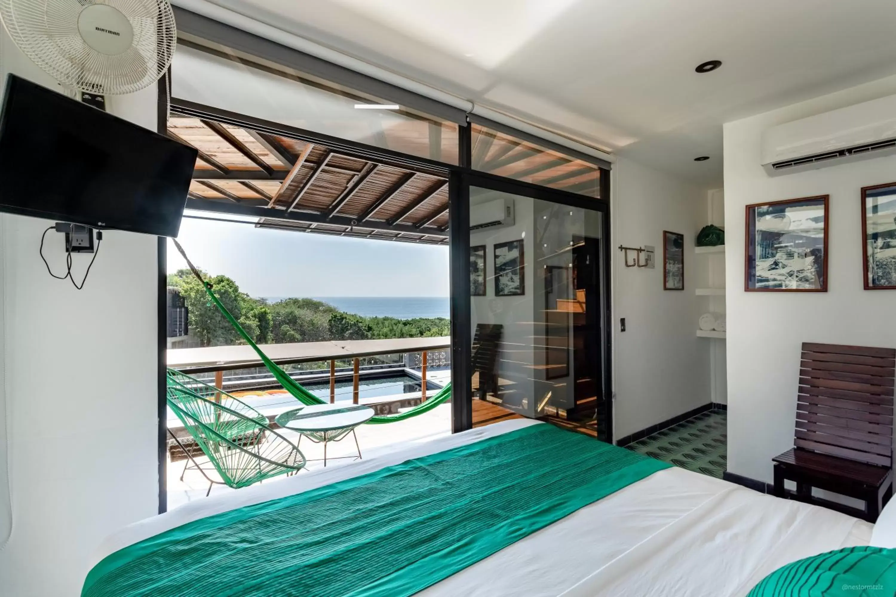 King Room with Sea View in Cabane Container Boutique Hotel King Room with Sea View in Cabane Container Boutique Hotel