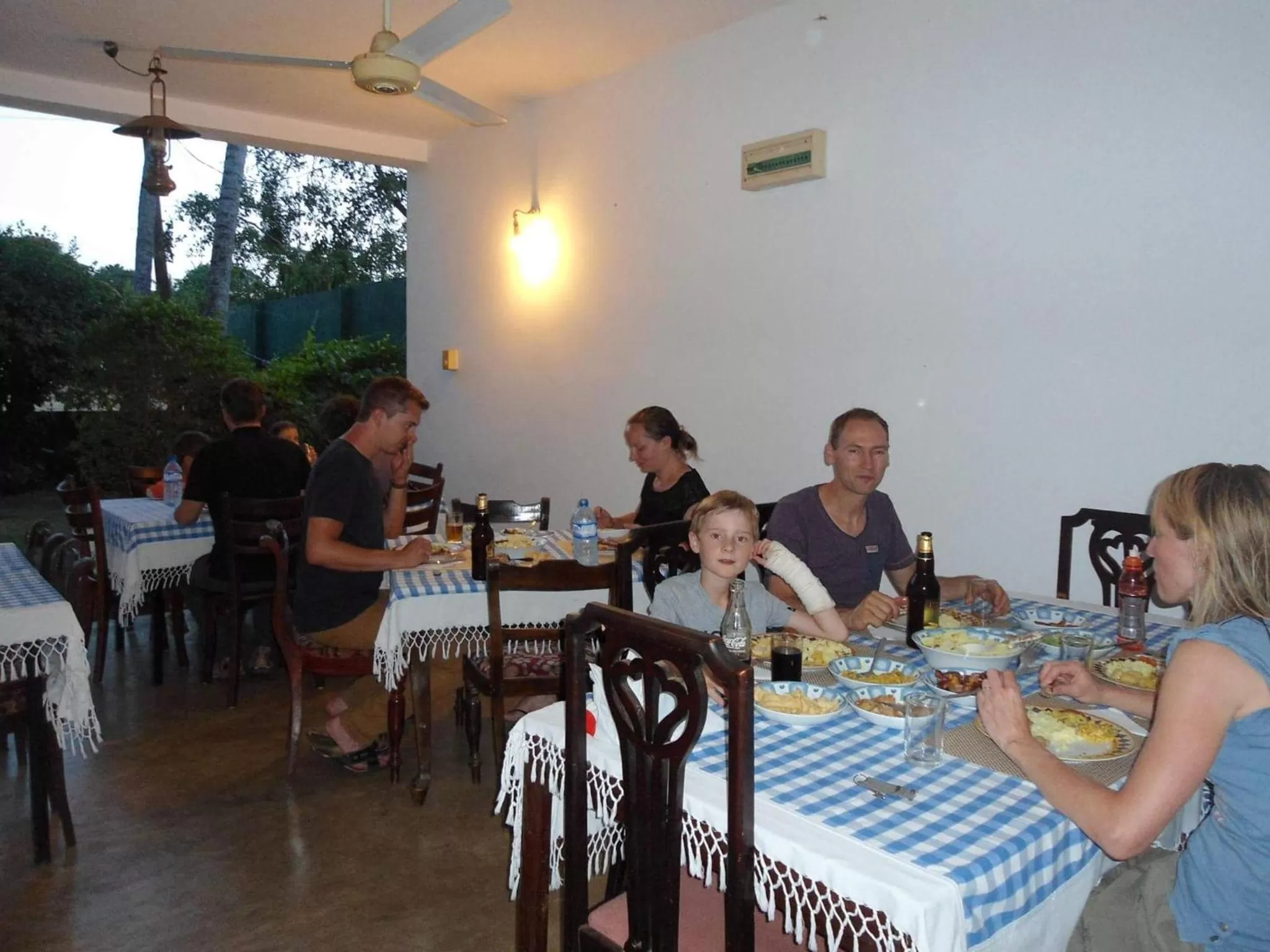 Food and drinks in Little Paradise Tourist Guest House and Holiday Home