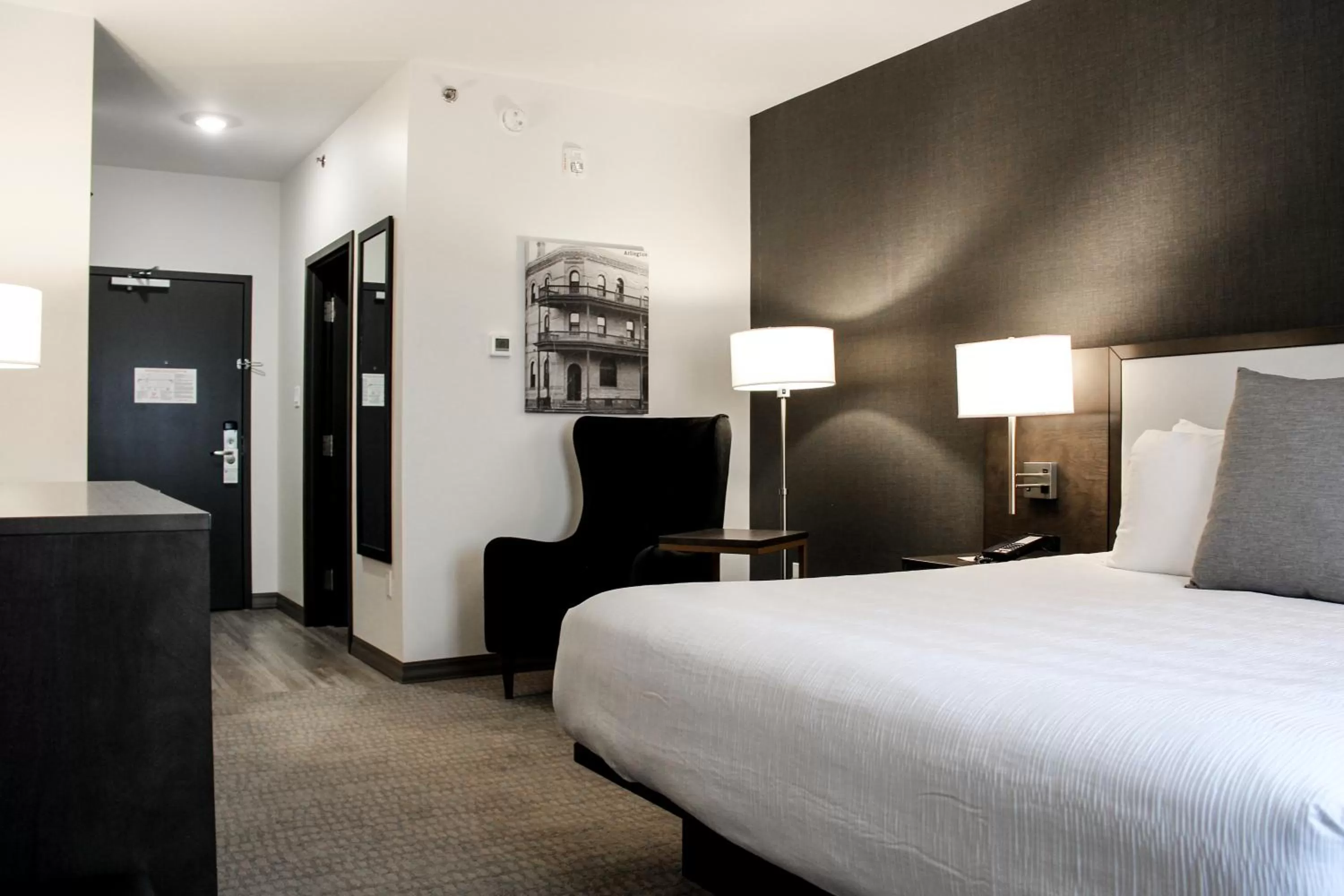 Bed in Best Western Plus Morden