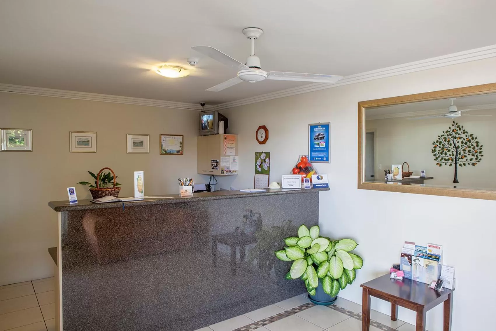 Lobby or reception in Mandarin Motel