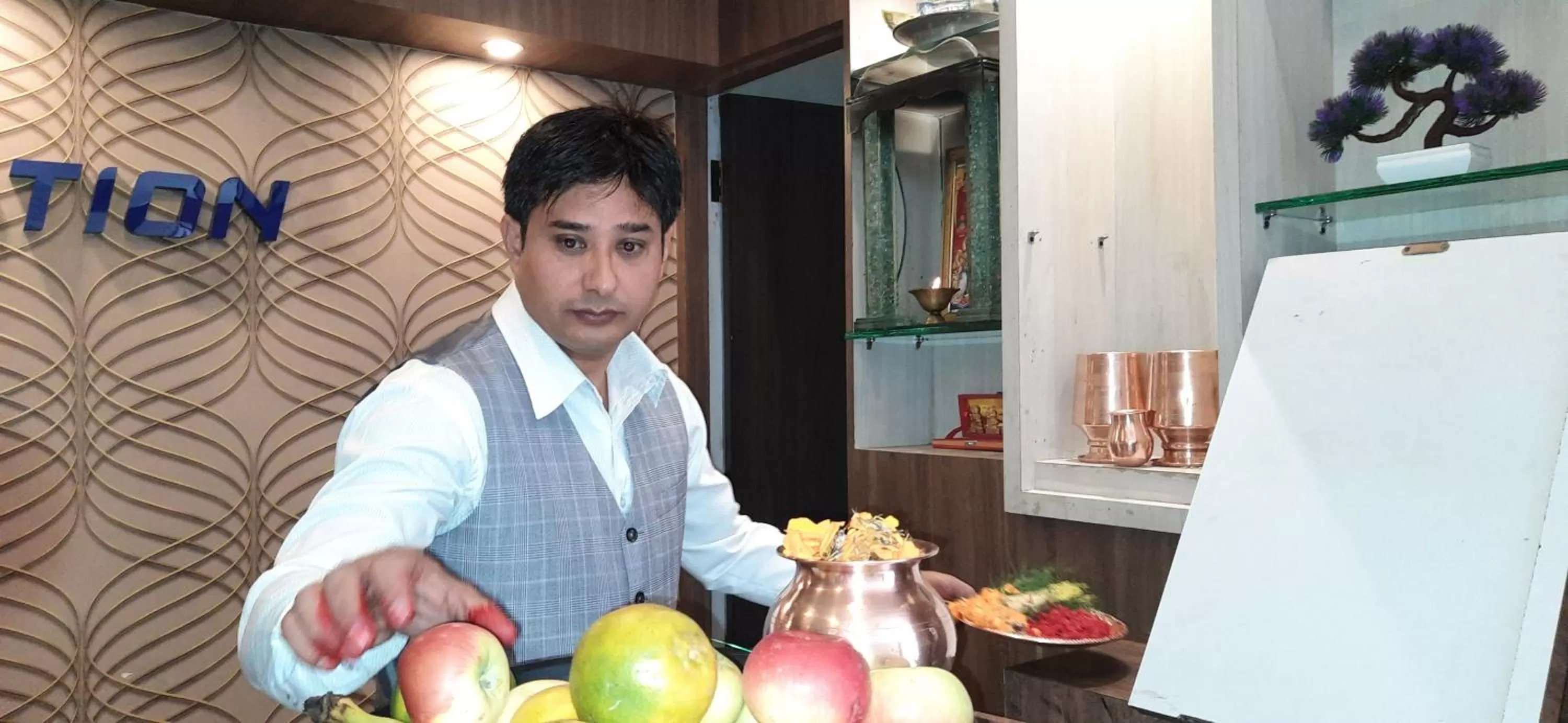 People in Marinha Airport Hotel