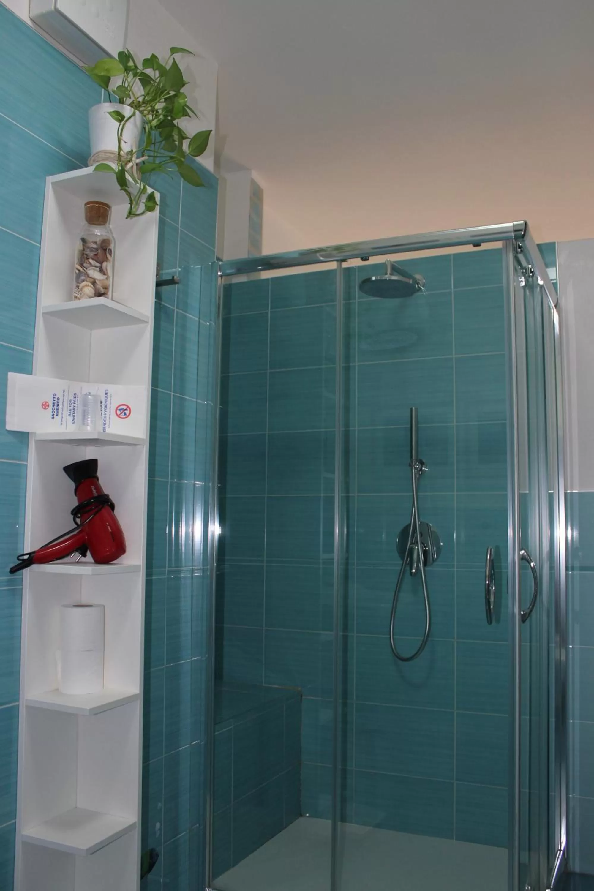 Bathroom in Coco'S Rooms