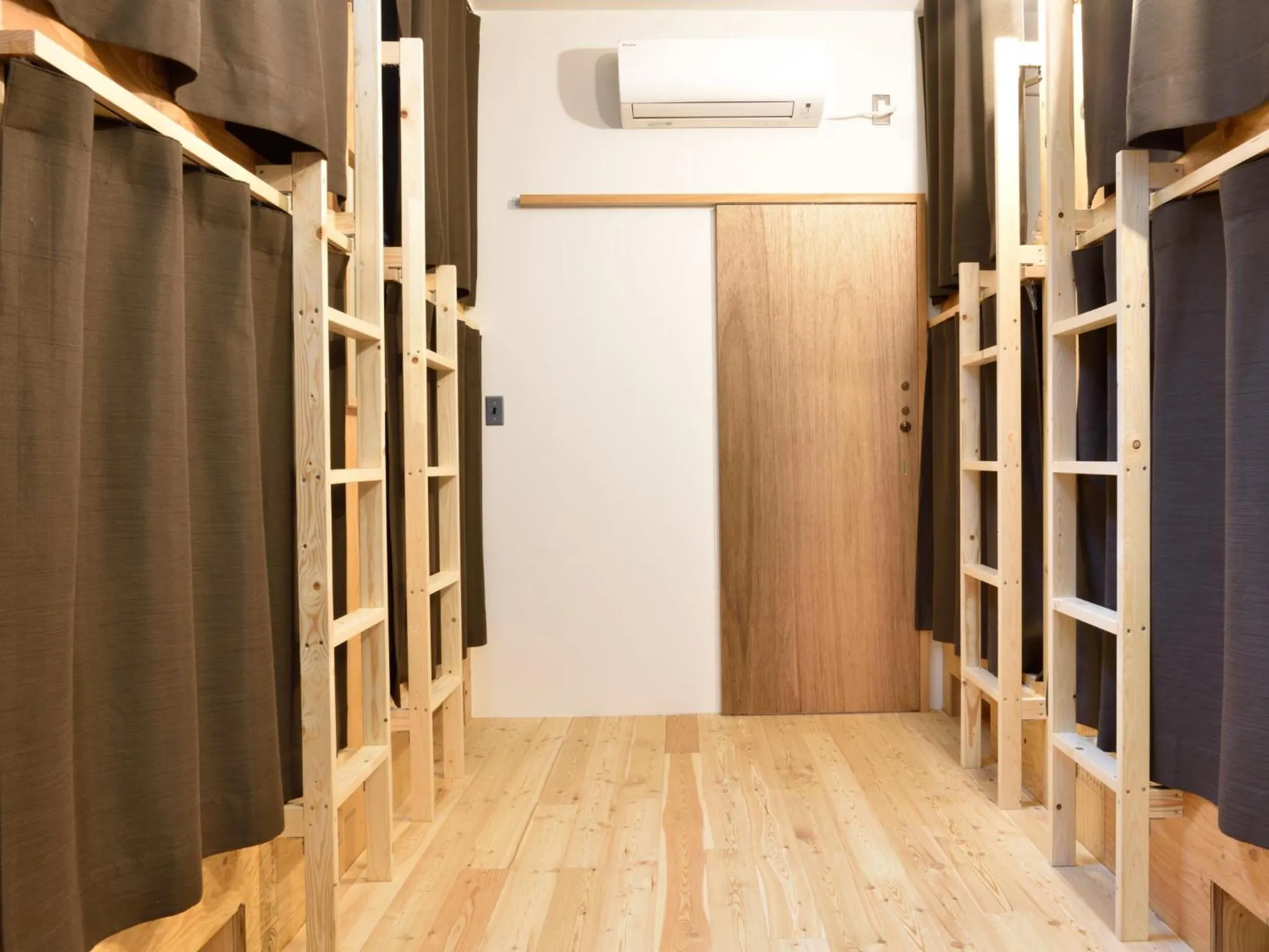 Photo of the whole room in Hostel Mitsuwaya Osaka