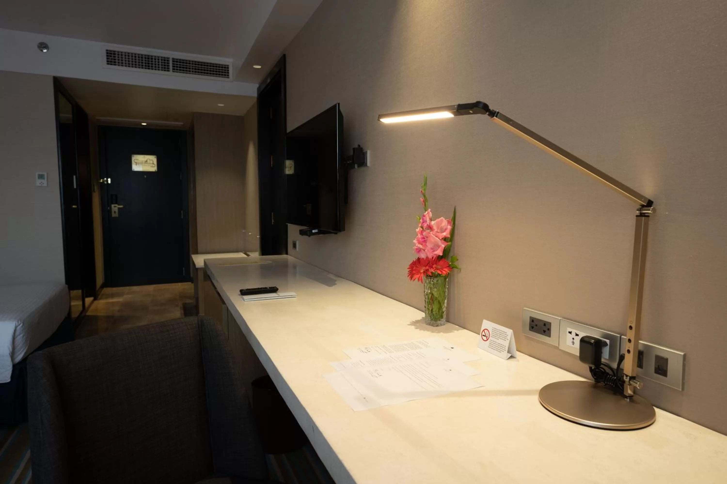 Communal lounge/ TV room in Marco Polo Plaza Cebu