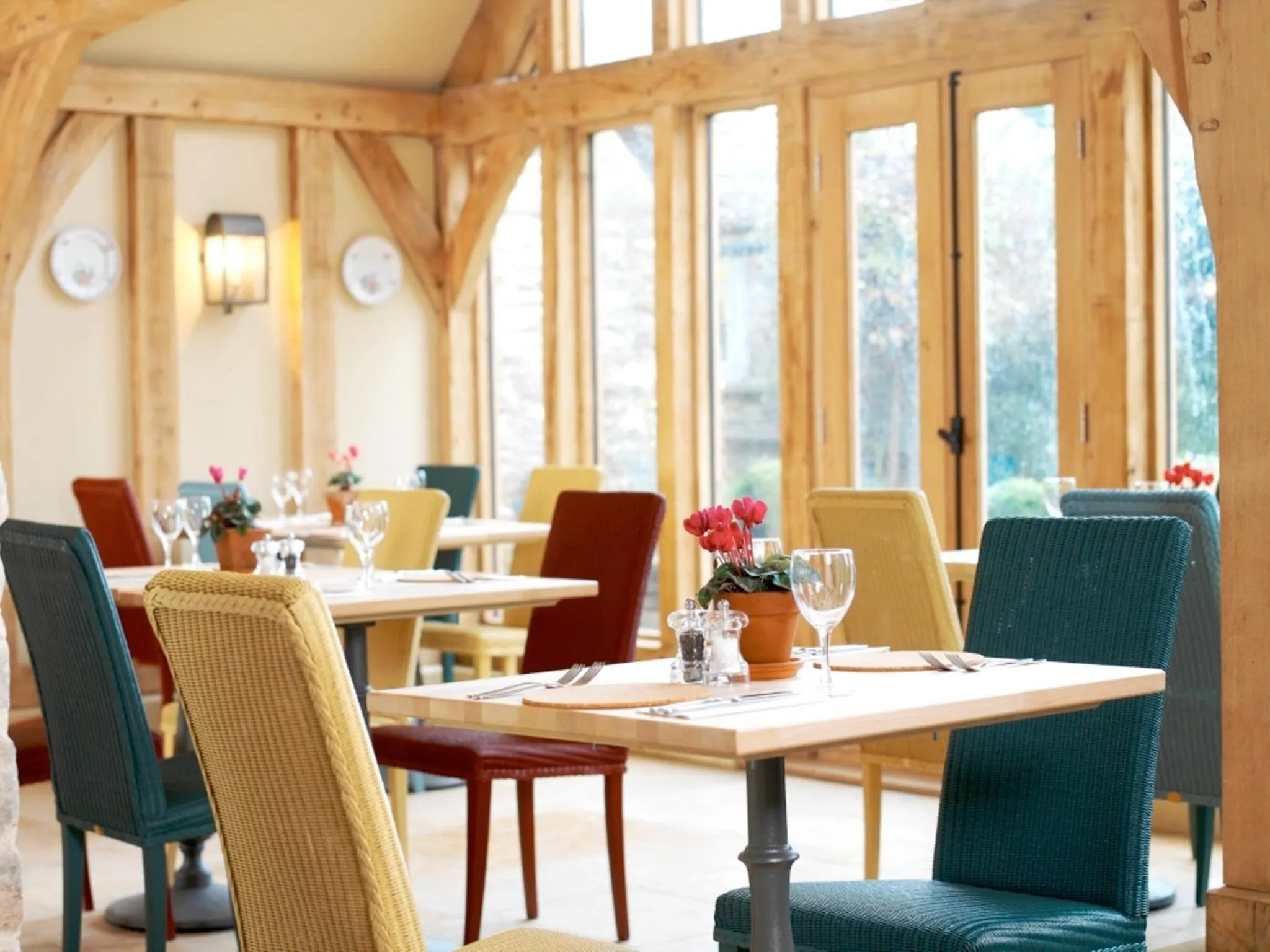 Restaurant/places to eat in The Swan Inn Swinbrook