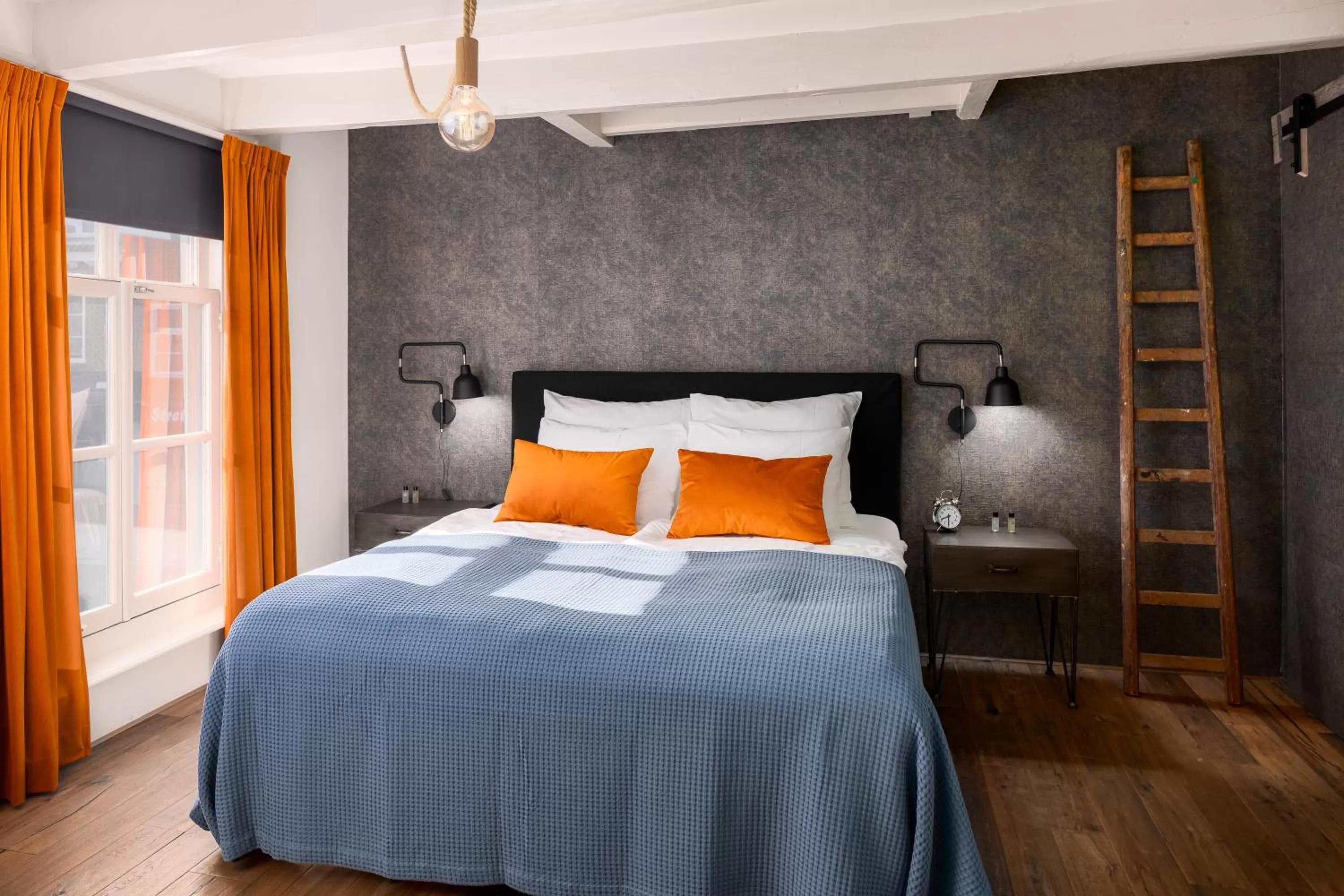 Bed in Koffie&kussens