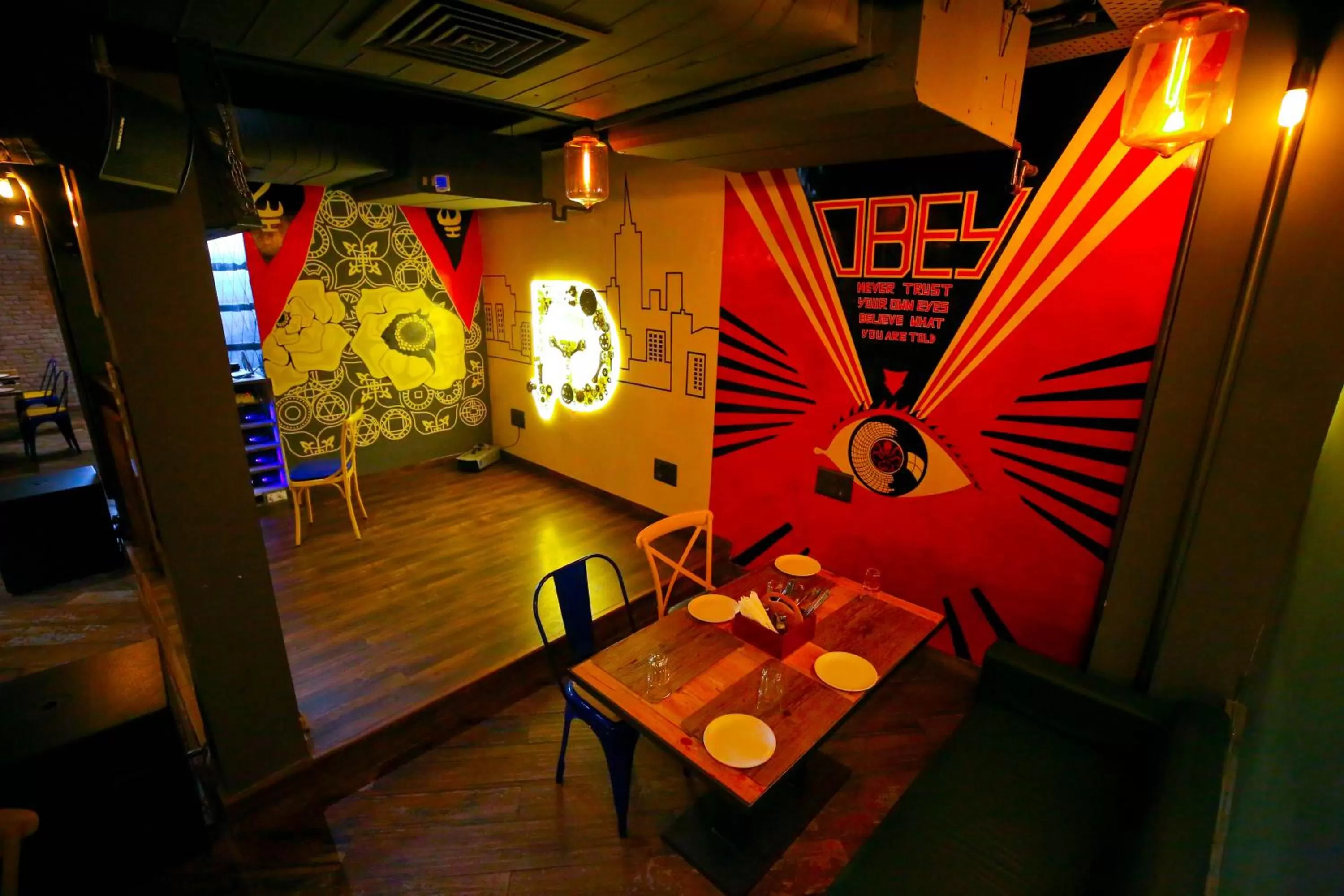 Restaurant/places to eat in Hotel Moti Palace