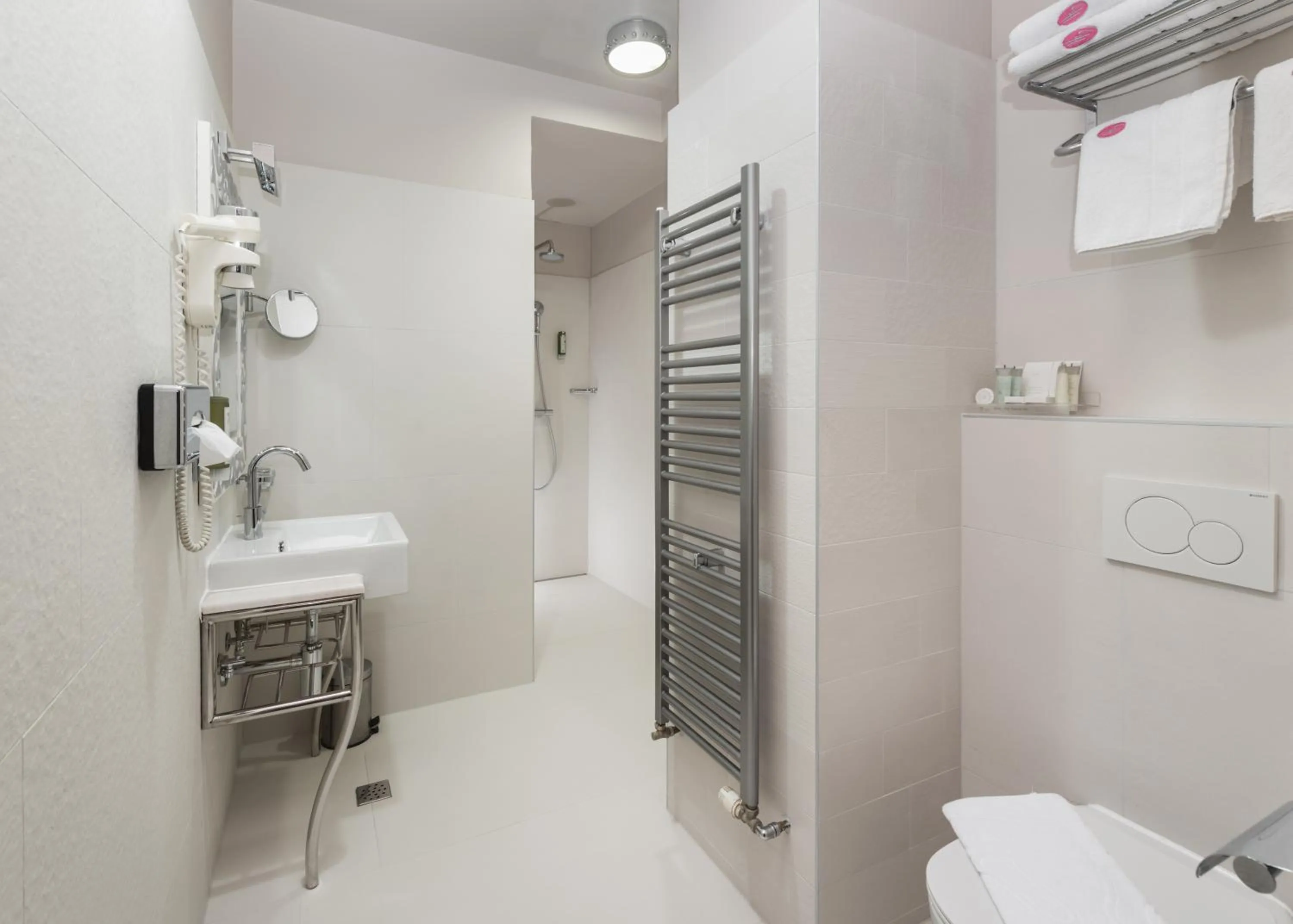 Bathroom in Bastion Heritage Hotel