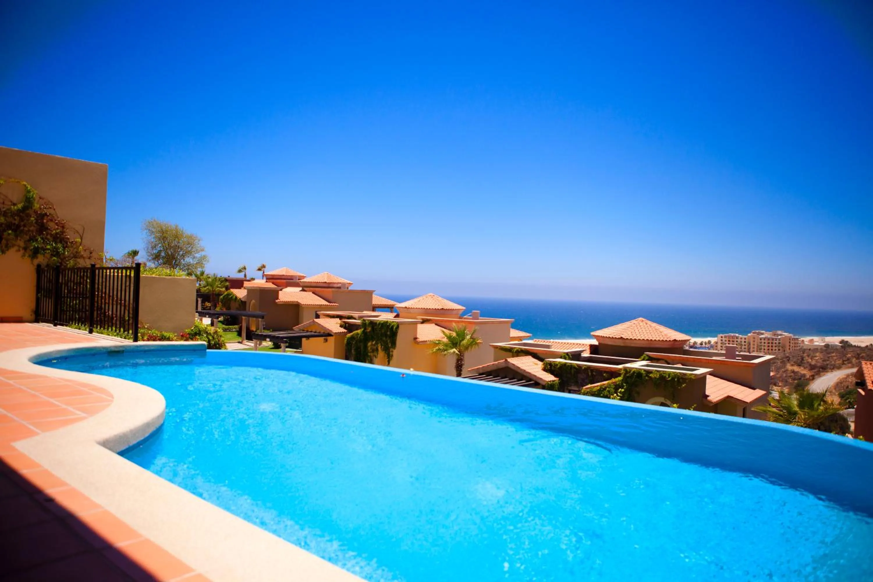 Swimming pool in Pueblo Bonito Montecristo Luxury Villas - All Inclusive
