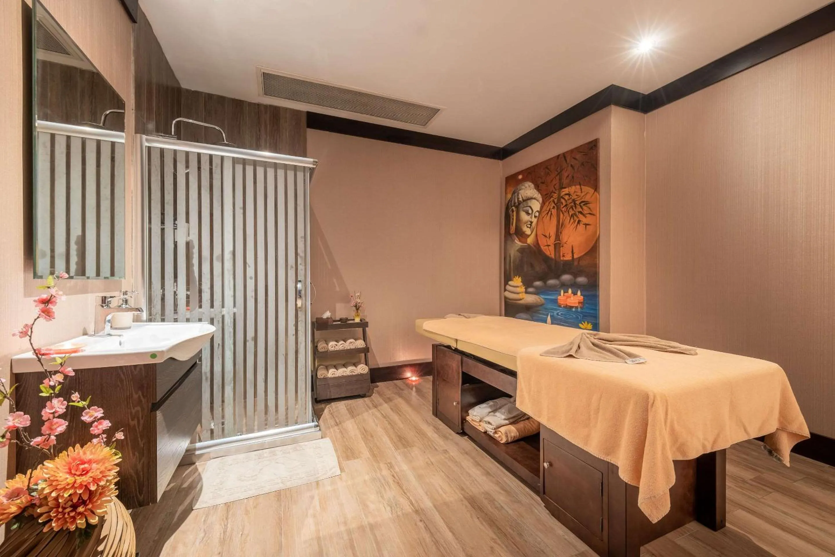 Spa and wellness centre/facilities in Clarion Hotel Istanbul Mahmutbey