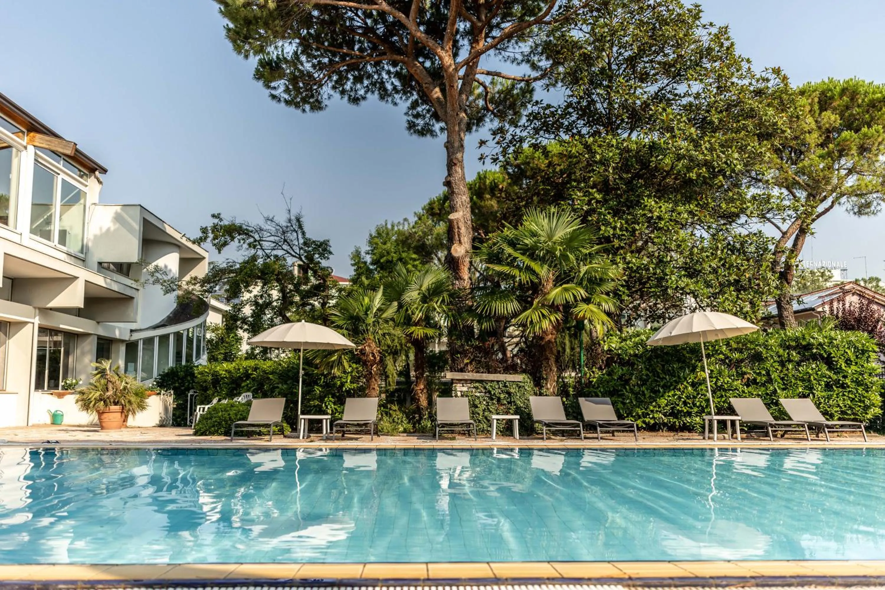 Pool view in Hotel Terme Milano