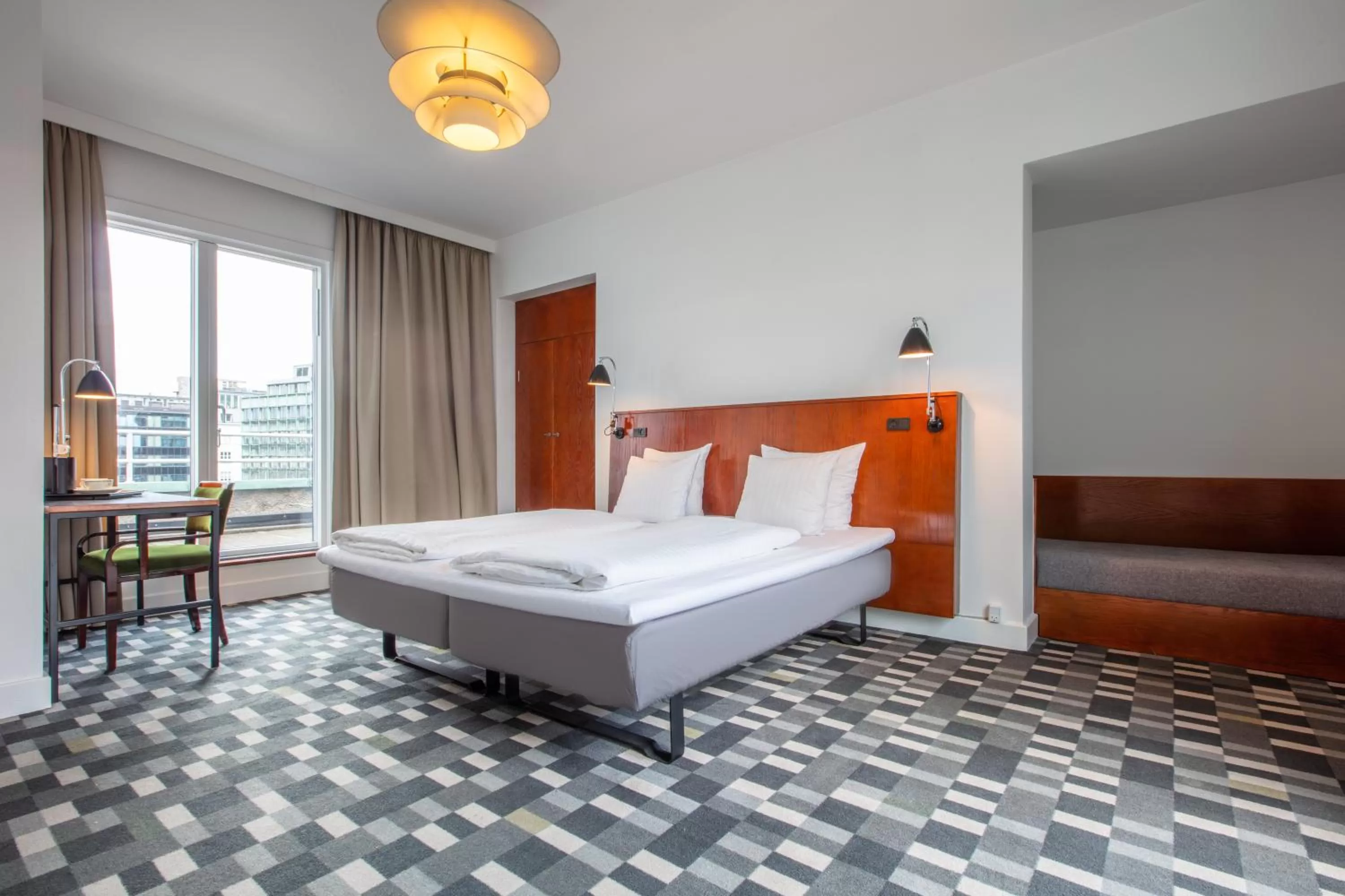 Photo of the whole room, Bed in Hotel Astoria, Best Western Signature Collection