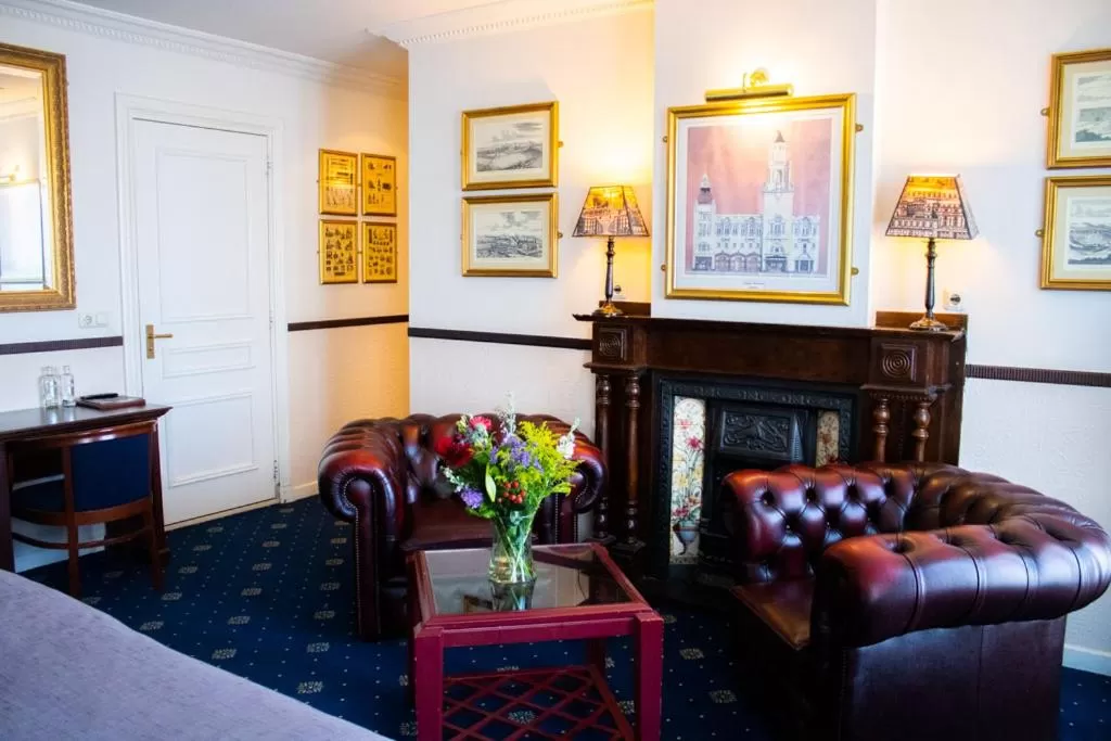 Seating area in Boutique Hotel De Doelen