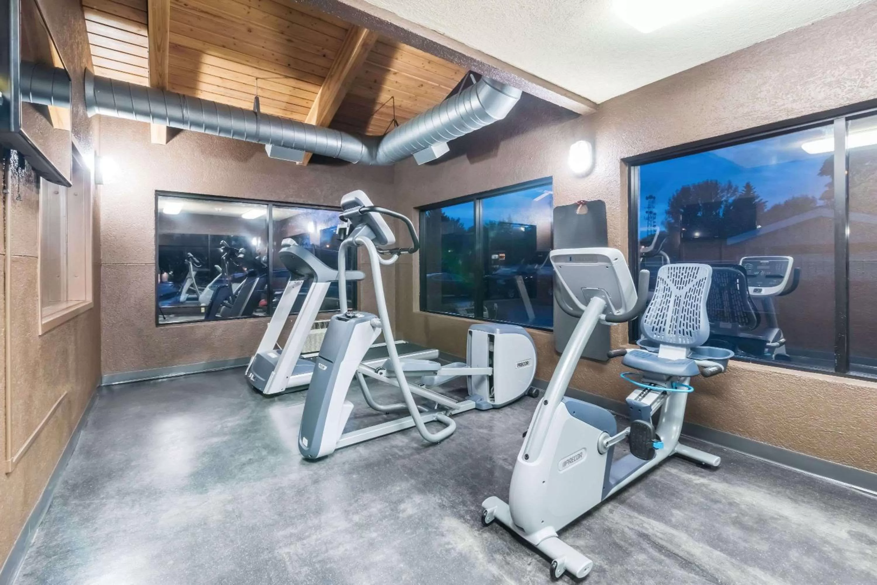 Fitness centre/facilities in Days Inn by Wyndham Bismarck