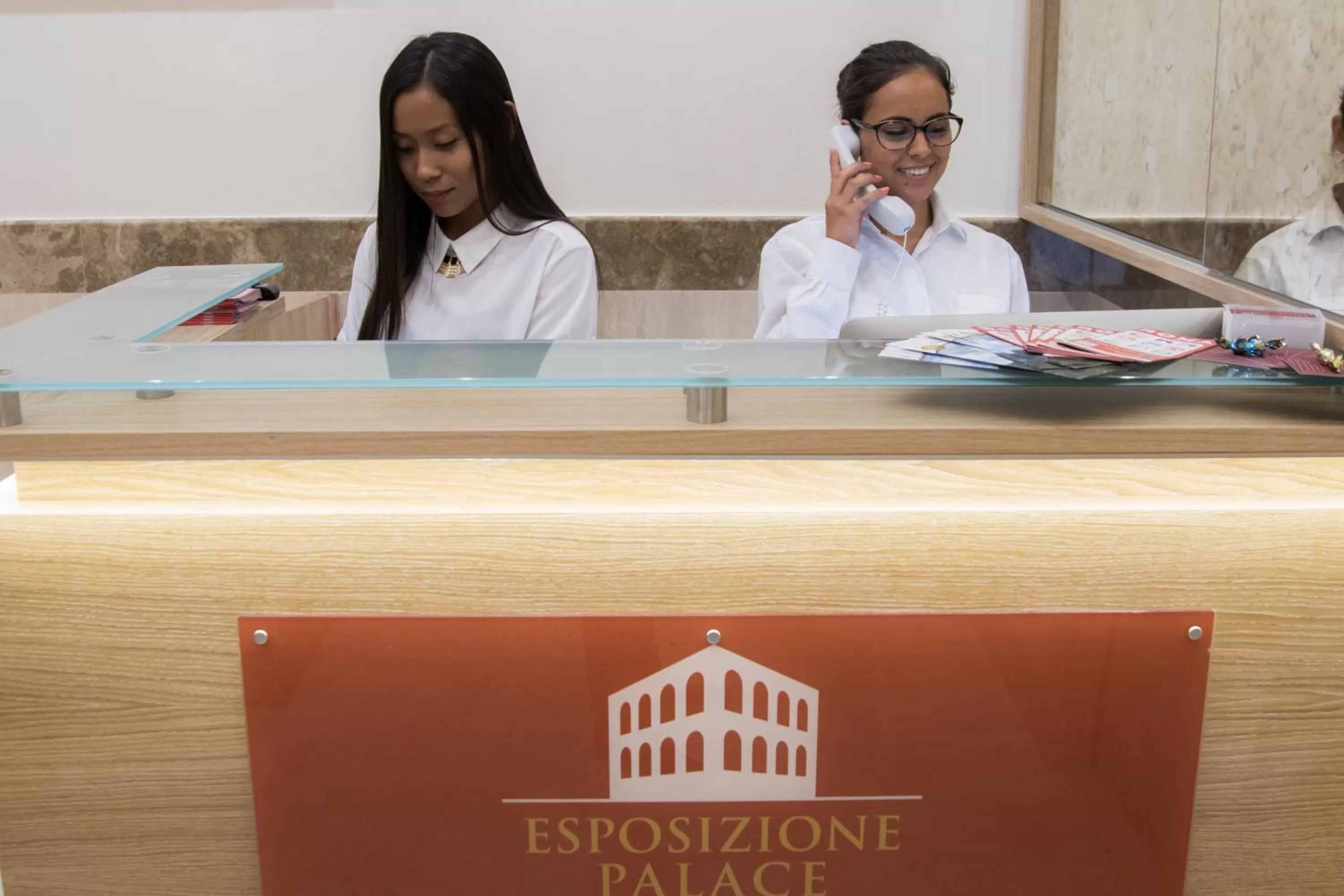 Staff in Esposizione Palace Hotel