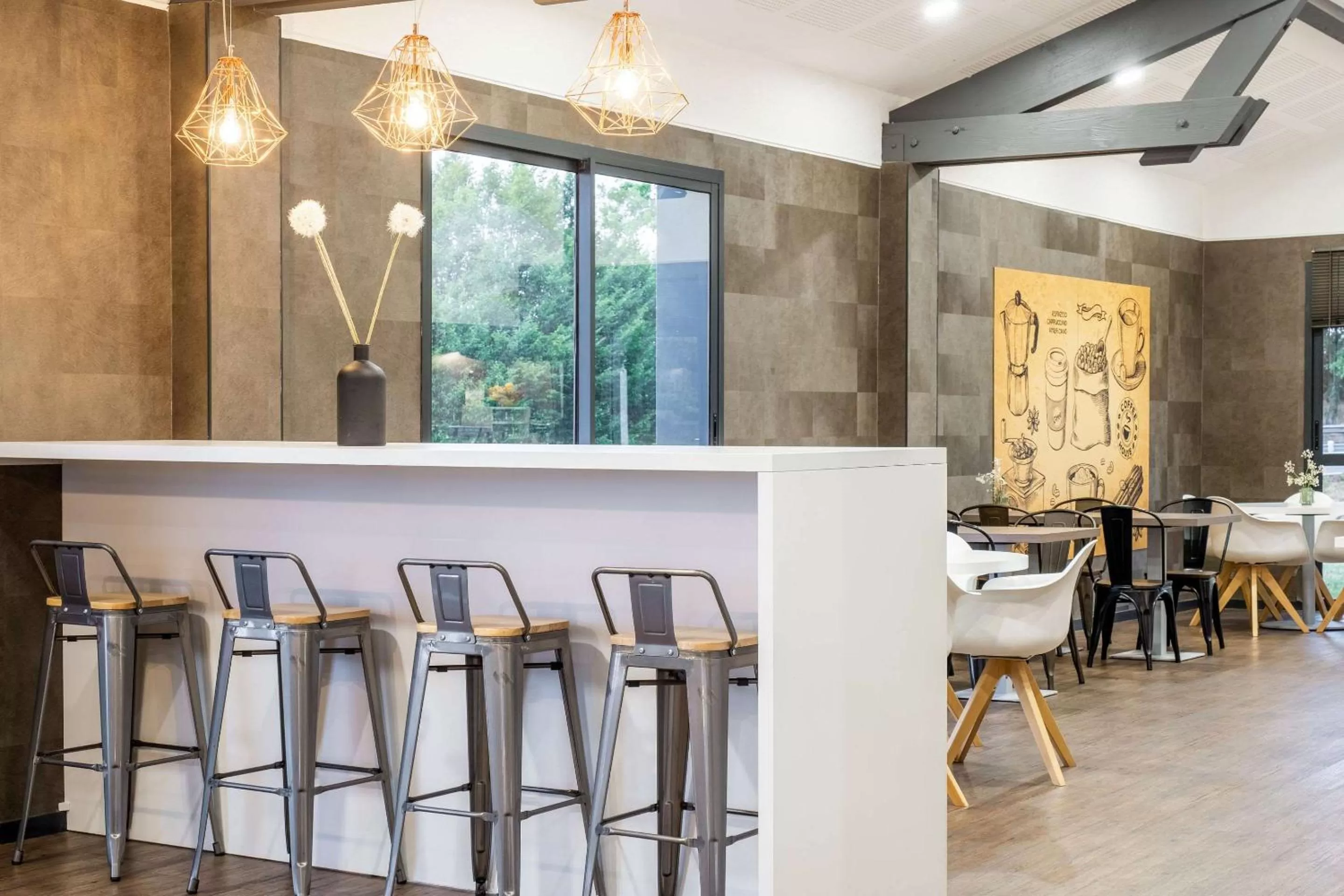 Lobby or reception in Best Western Hôtel Agen Le Passage, Agen Sud